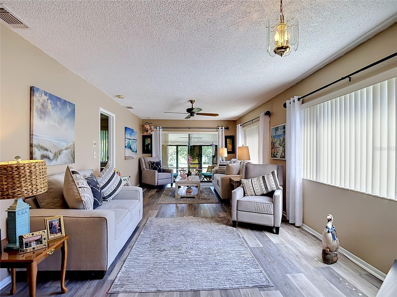 12913 FAIRWAY DR #D — photo 19