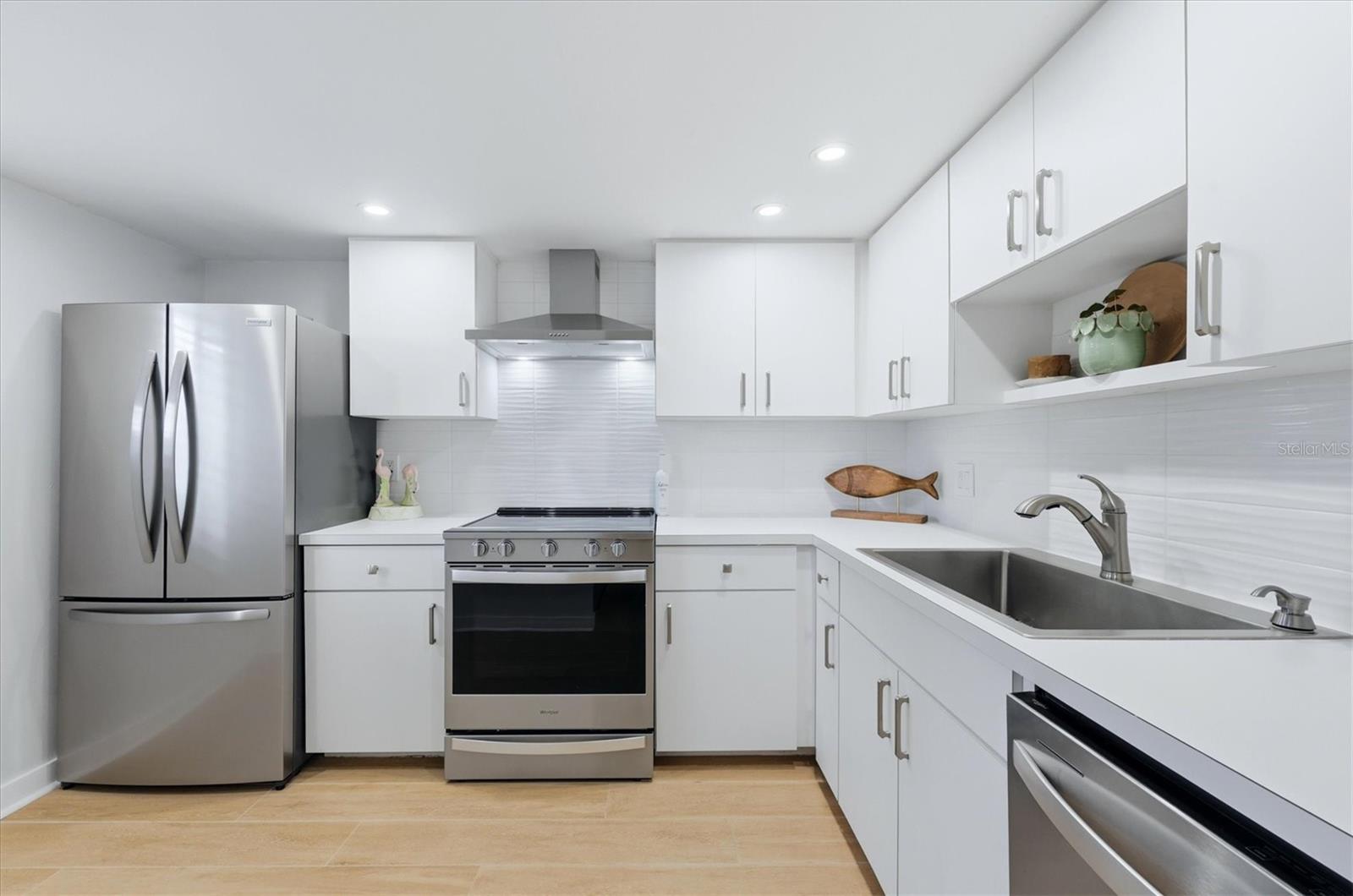 995 LAGUNA DR #103 — photo 4