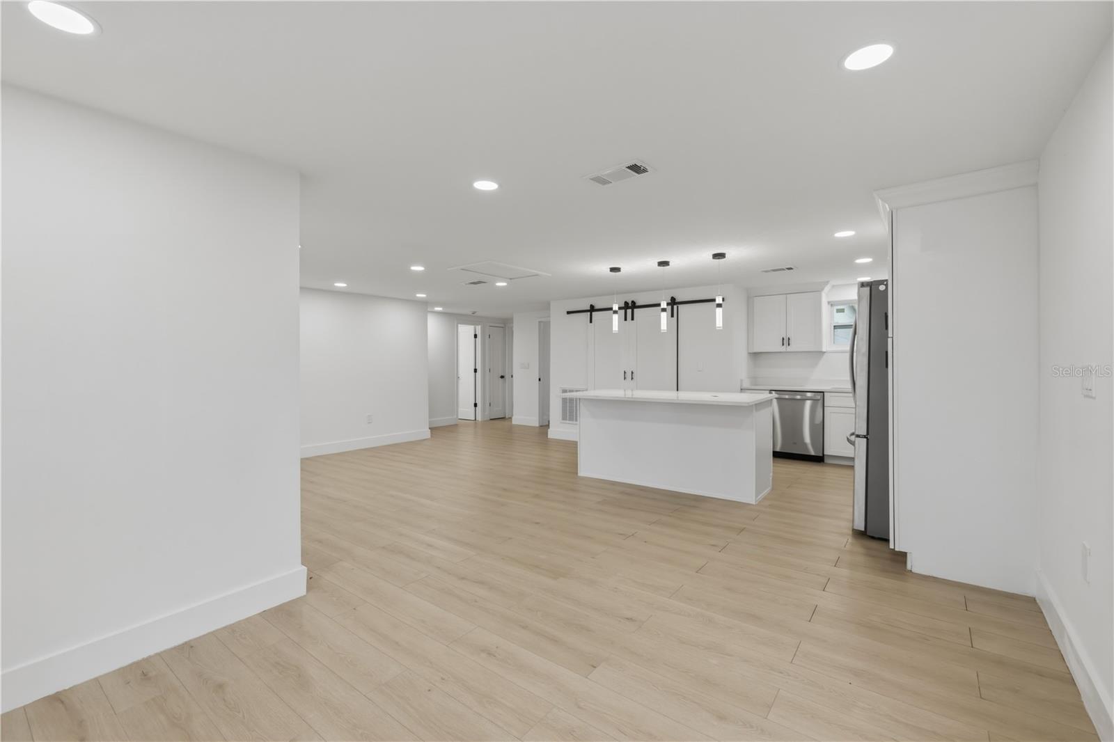 45 EUCLID AVE — photo 10