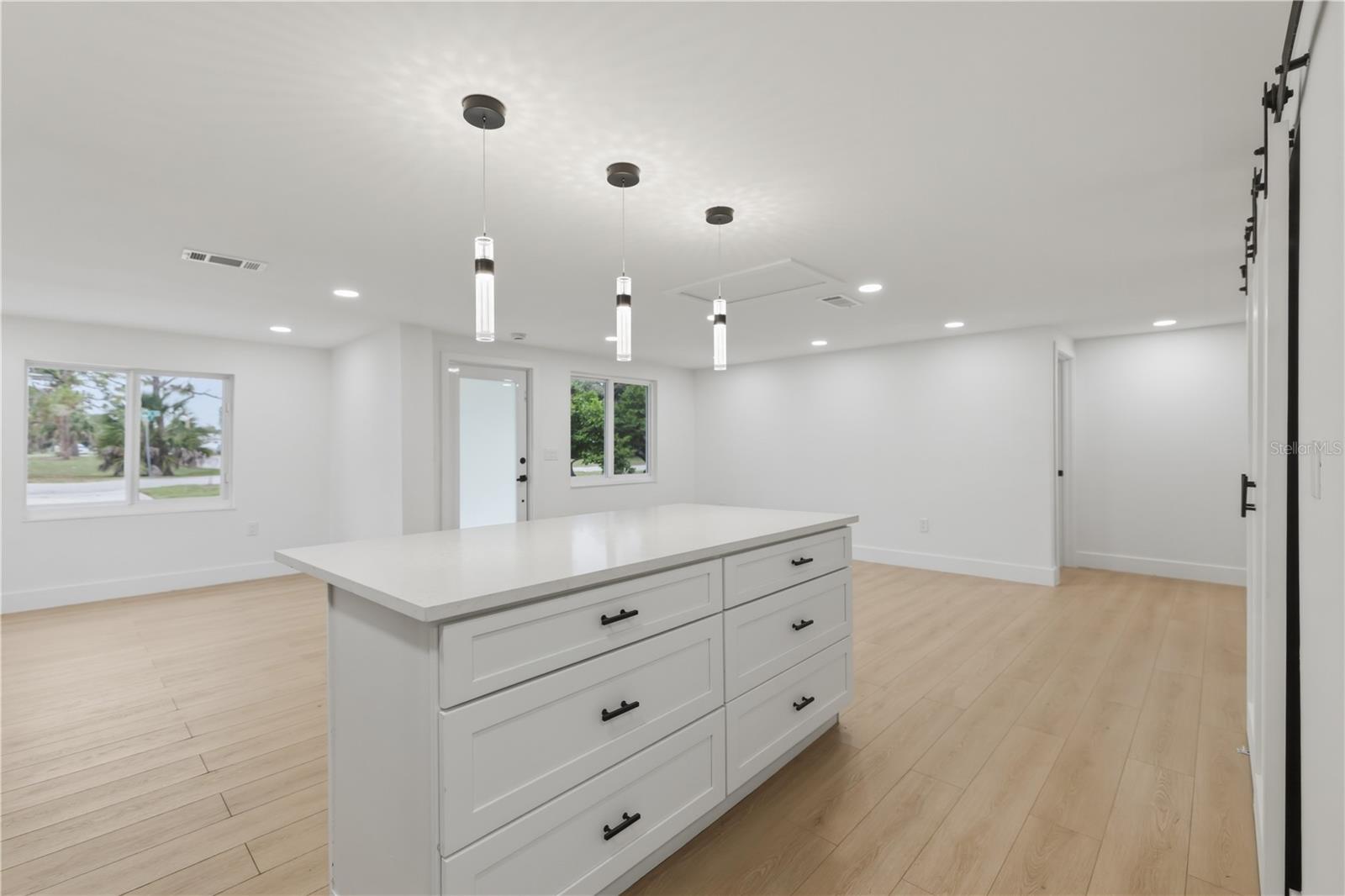 45 EUCLID AVE — photo 14