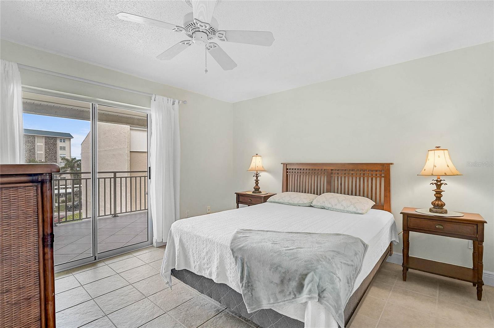 845 BENJAMIN FRANKLIN DR #402 — photo 14