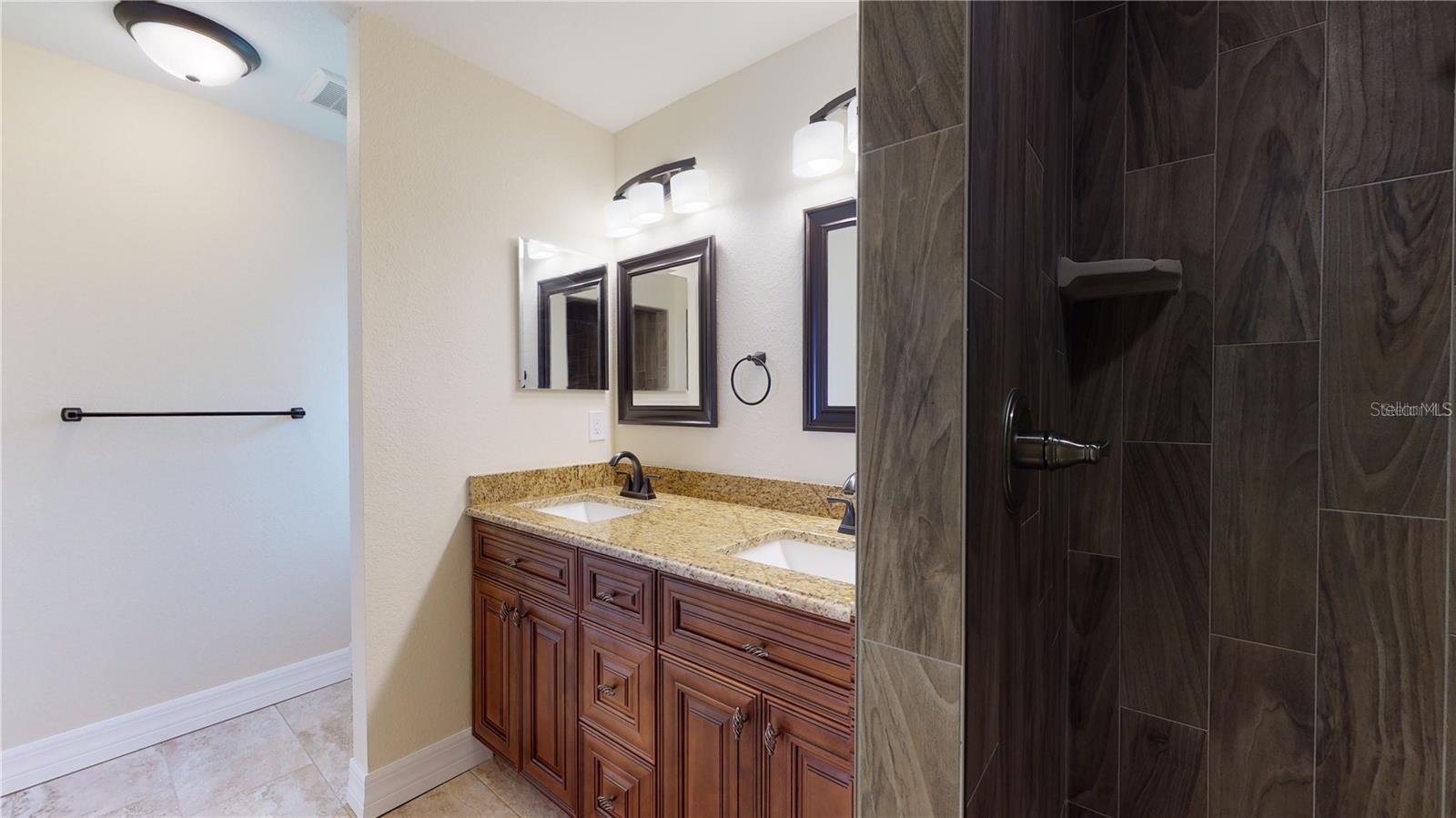 2337 SIMONTON AVE — photo 28