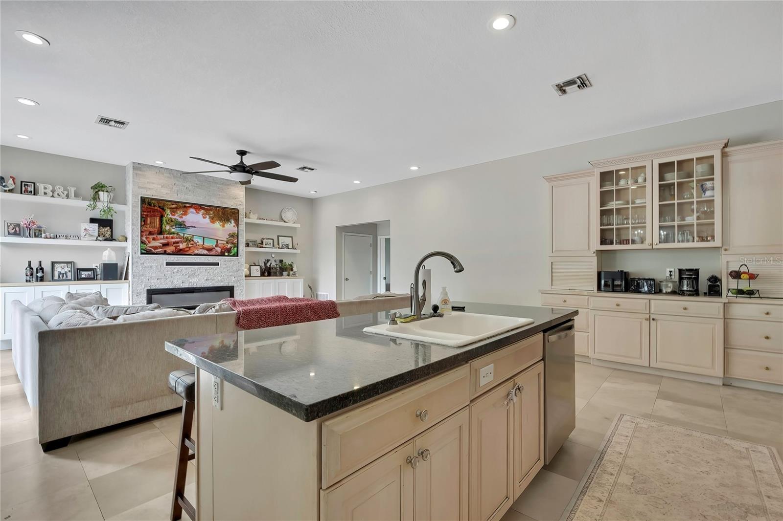 12305 LEANNE DR — photo 18