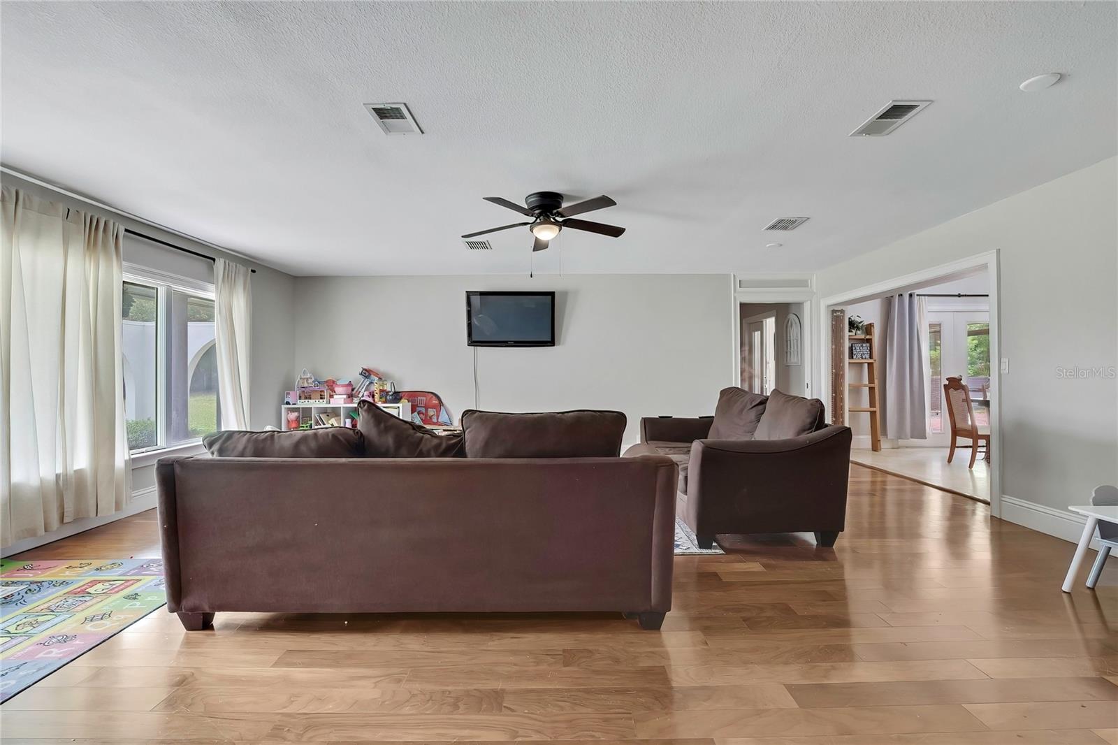 12305 LEANNE DR — photo 10