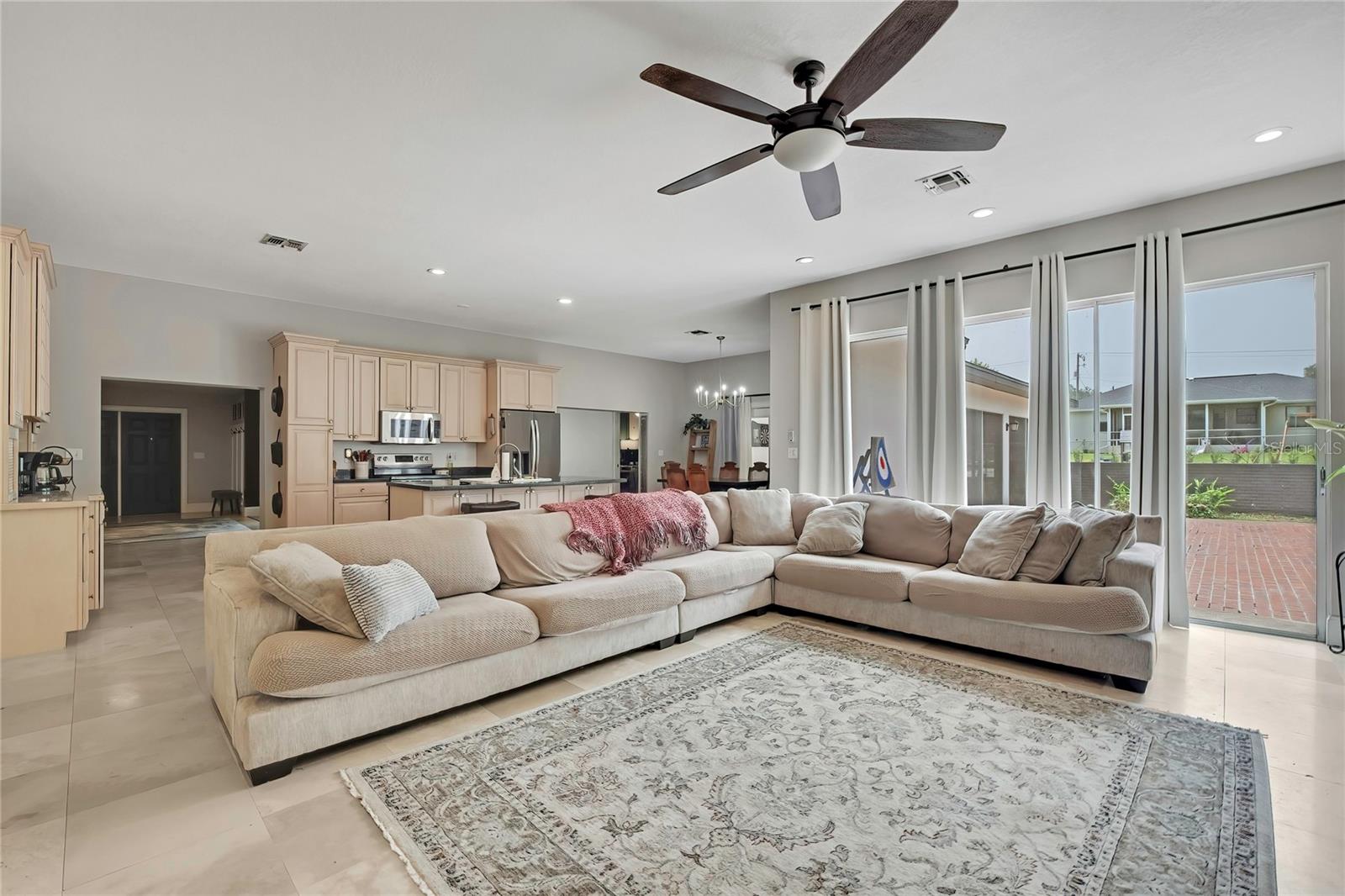 12305 LEANNE DR — photo 23