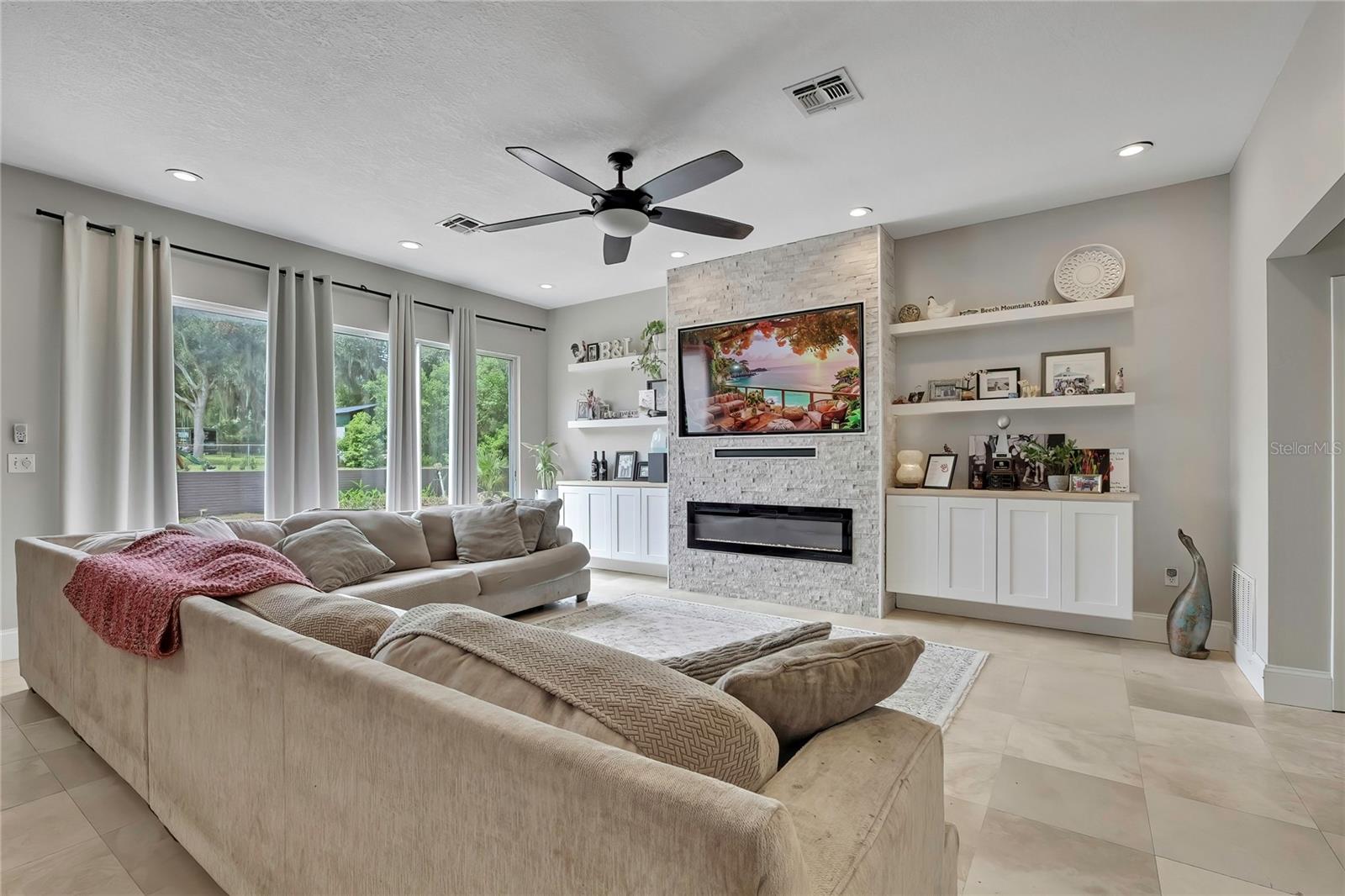 12305 LEANNE DR — photo 22