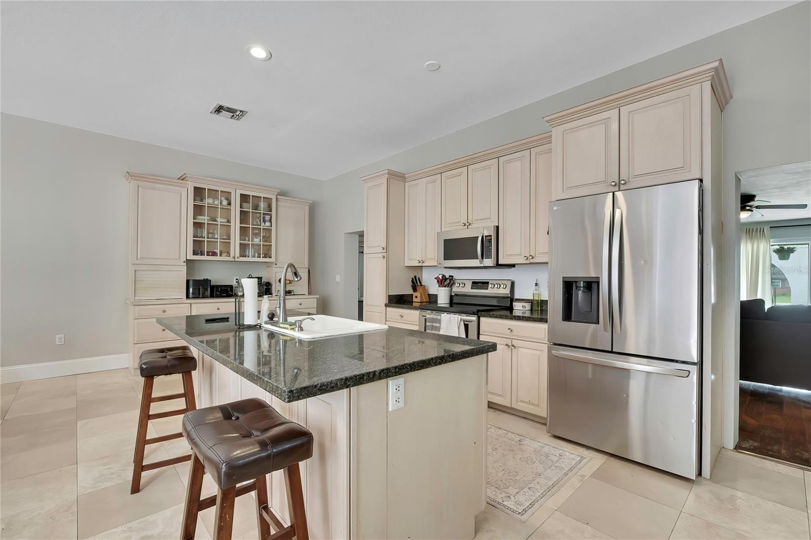 12305 LEANNE DR — photo 16