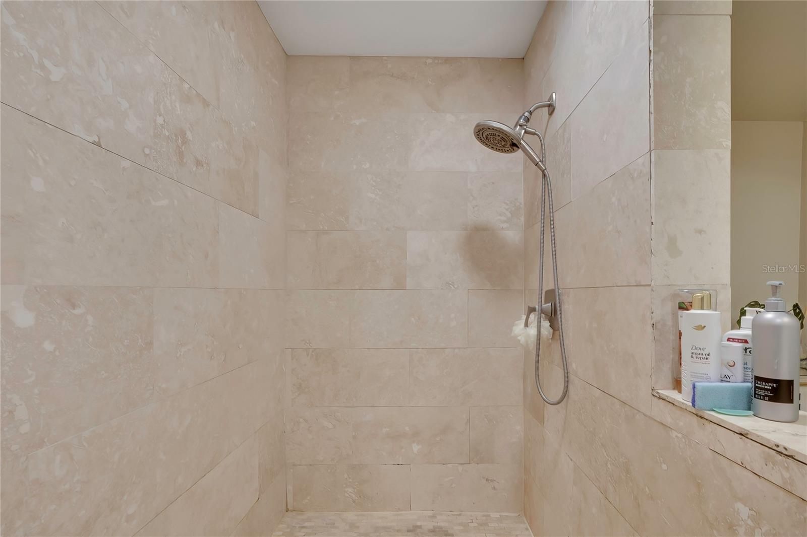 12305 LEANNE DR — photo 35