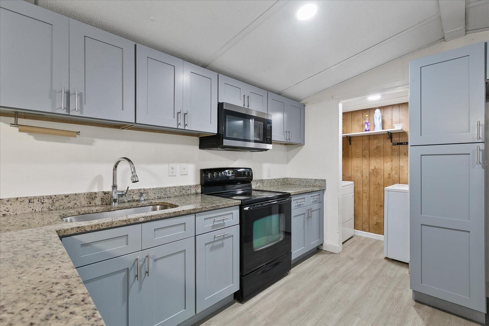 2102 SYDNEY DOVER RD — photo 18