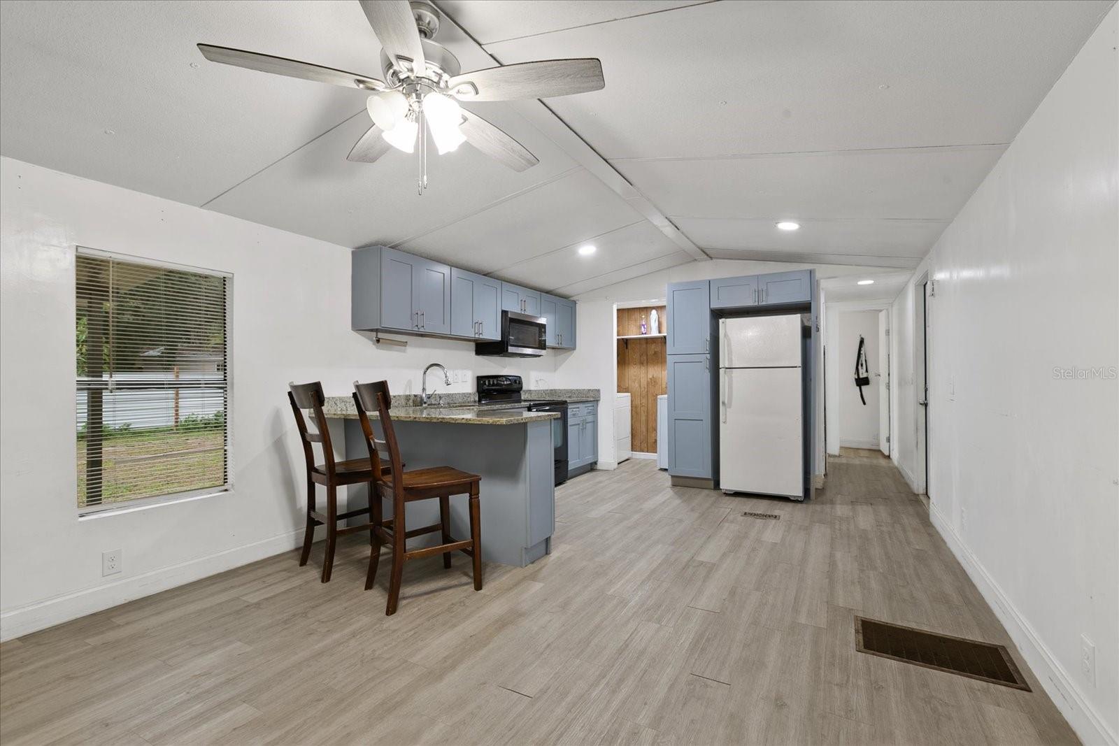 2102 SYDNEY DOVER RD — photo 17