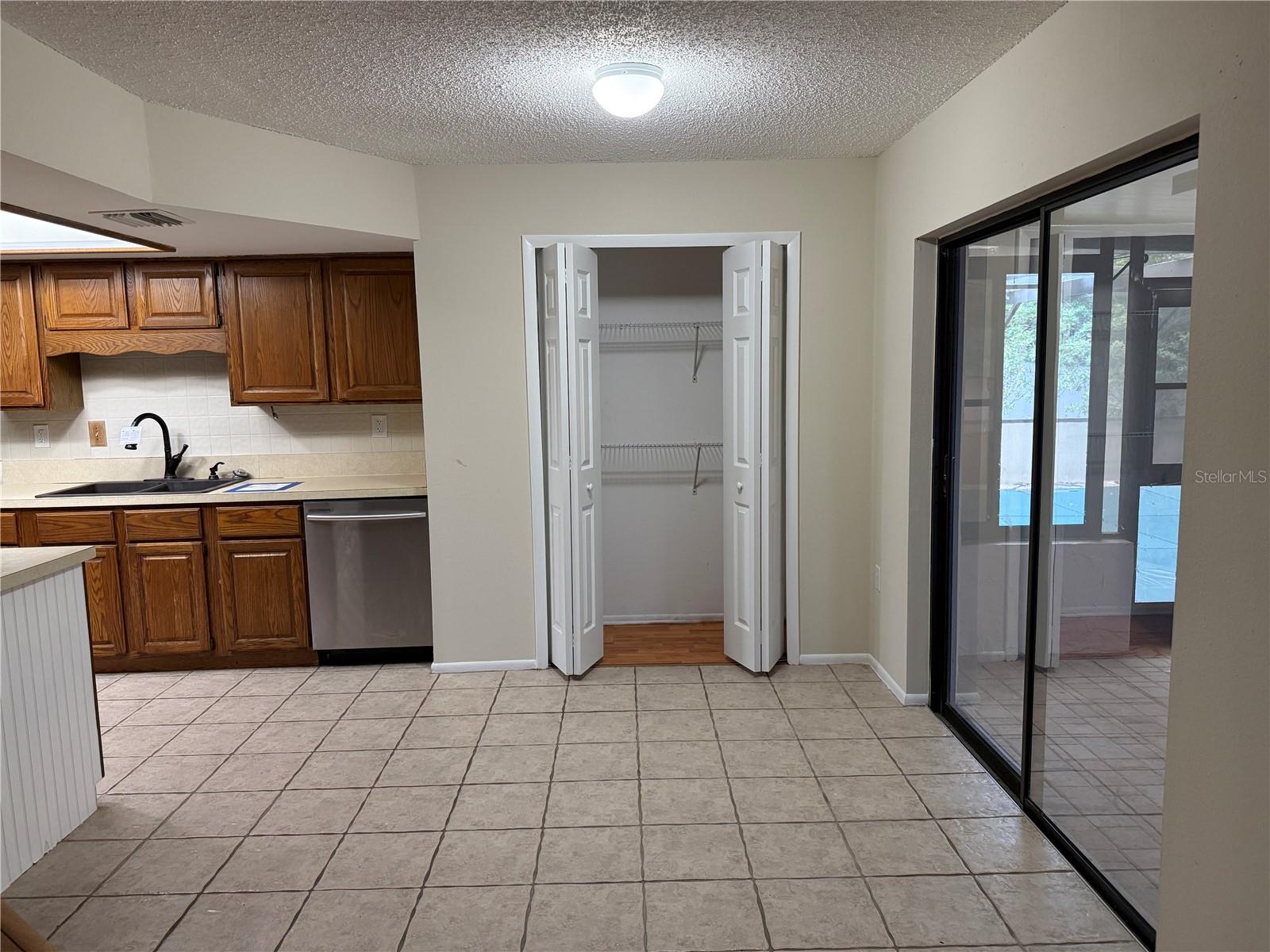 8825 WABASH LN — photo 14