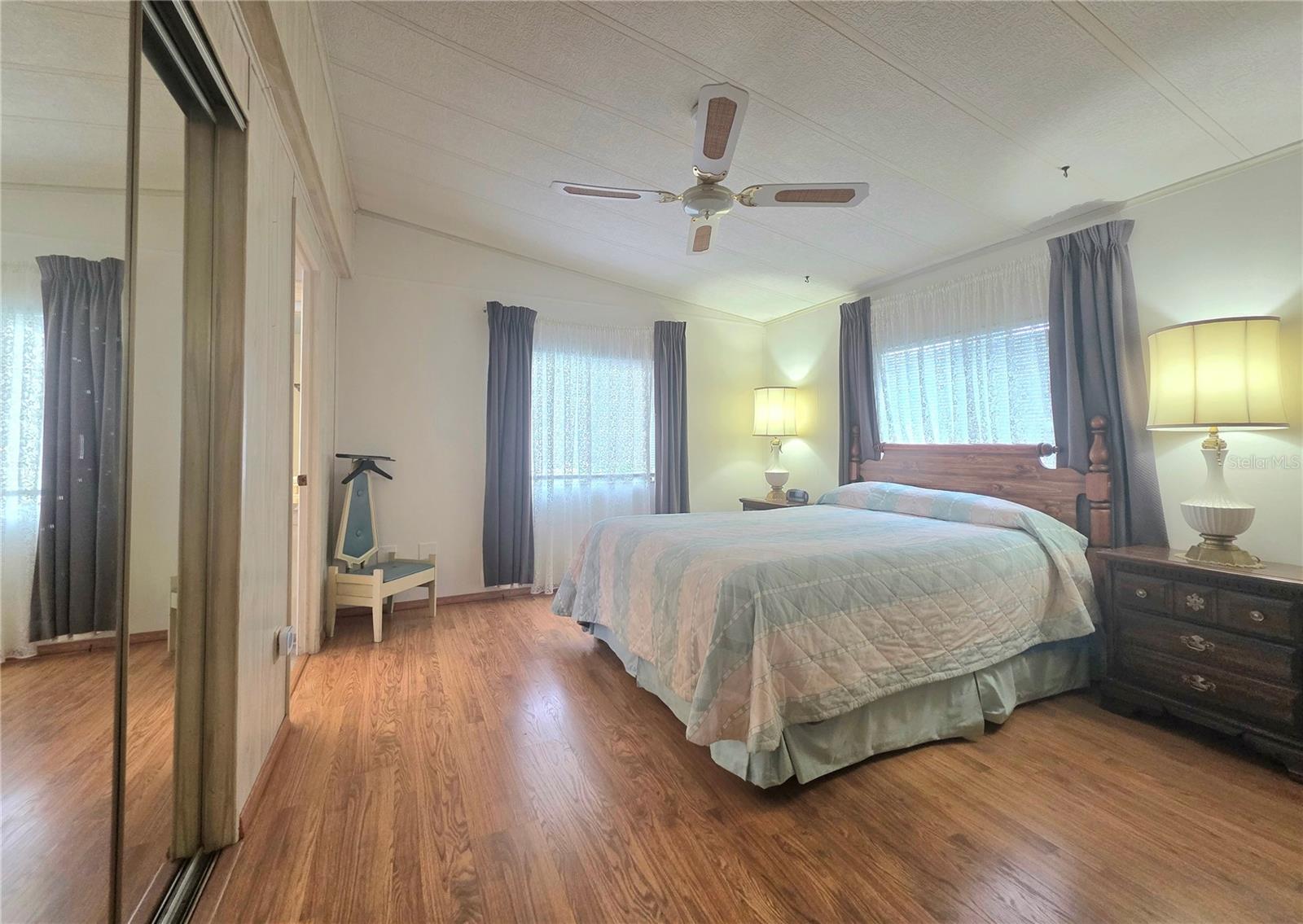 5334 COMANCHE ST — photo 45