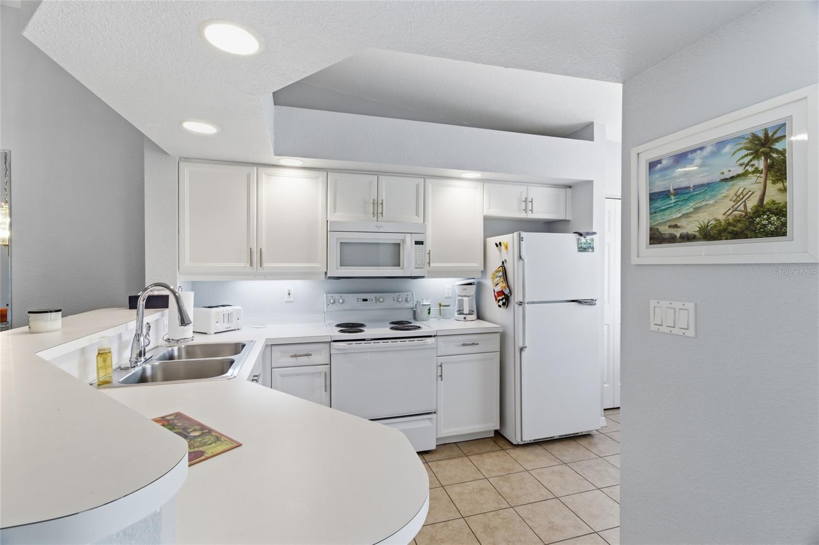5725 GREENWOOD AVE #1201 — photo 8