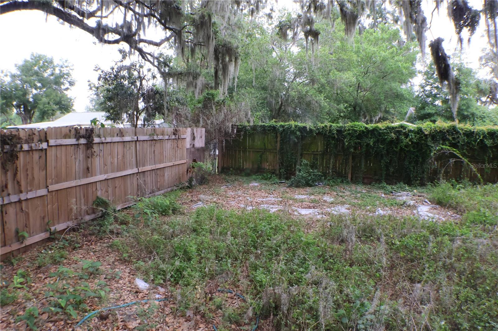 1202 N FERRELL ST — photo 14