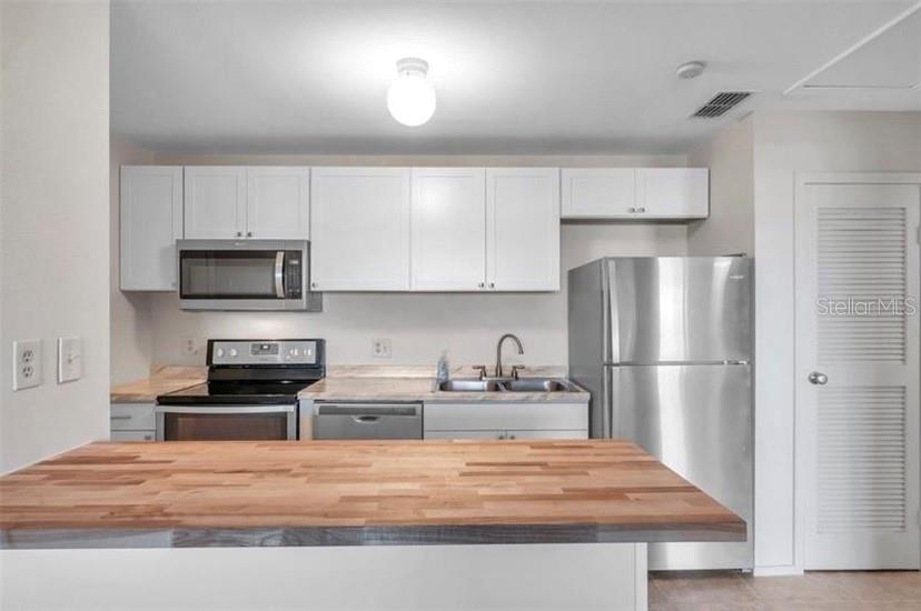 1400 GANDY BLVD N #507 — photo 17
