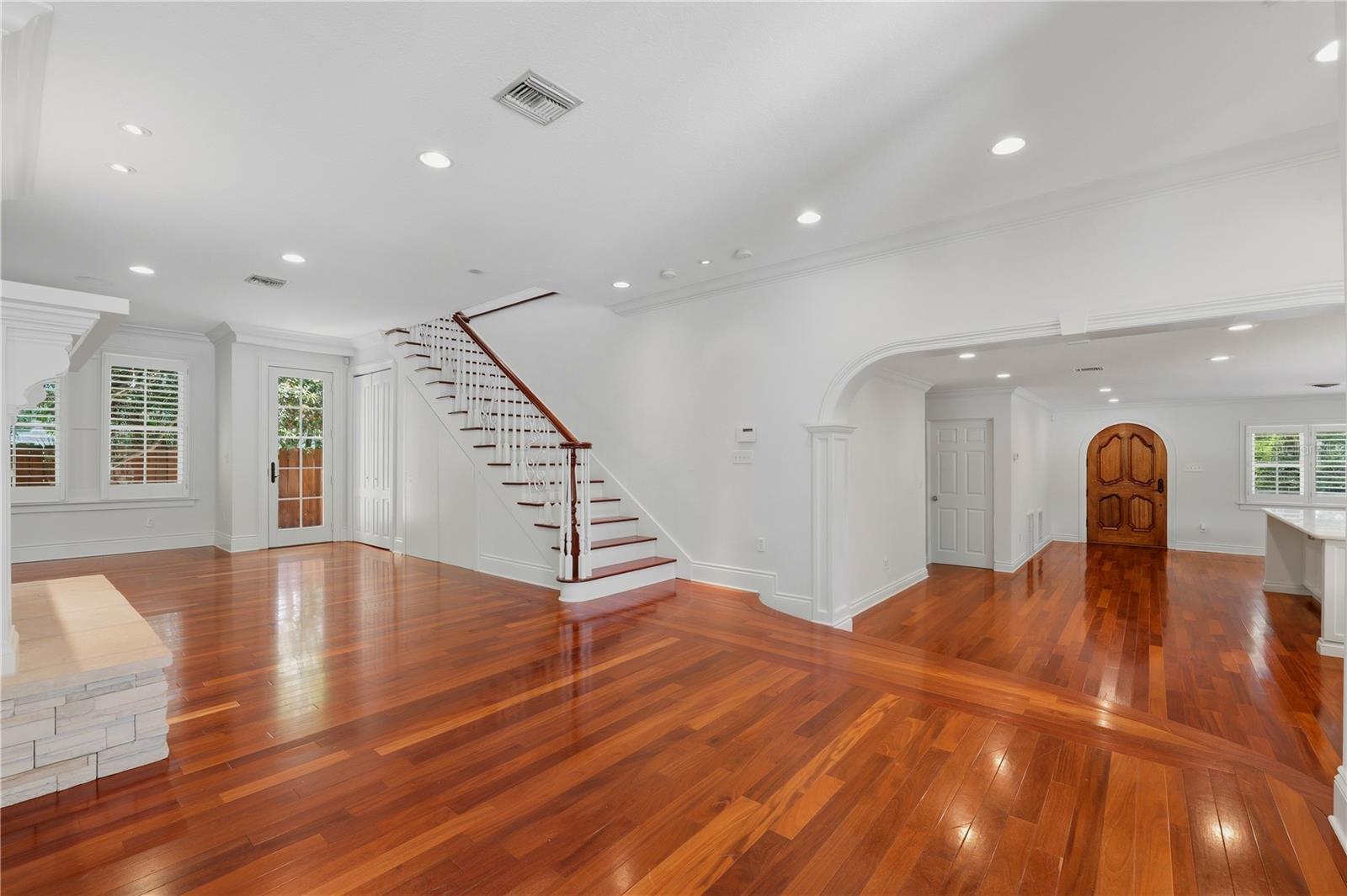 1124 SEVILLE LN NE — photo 47