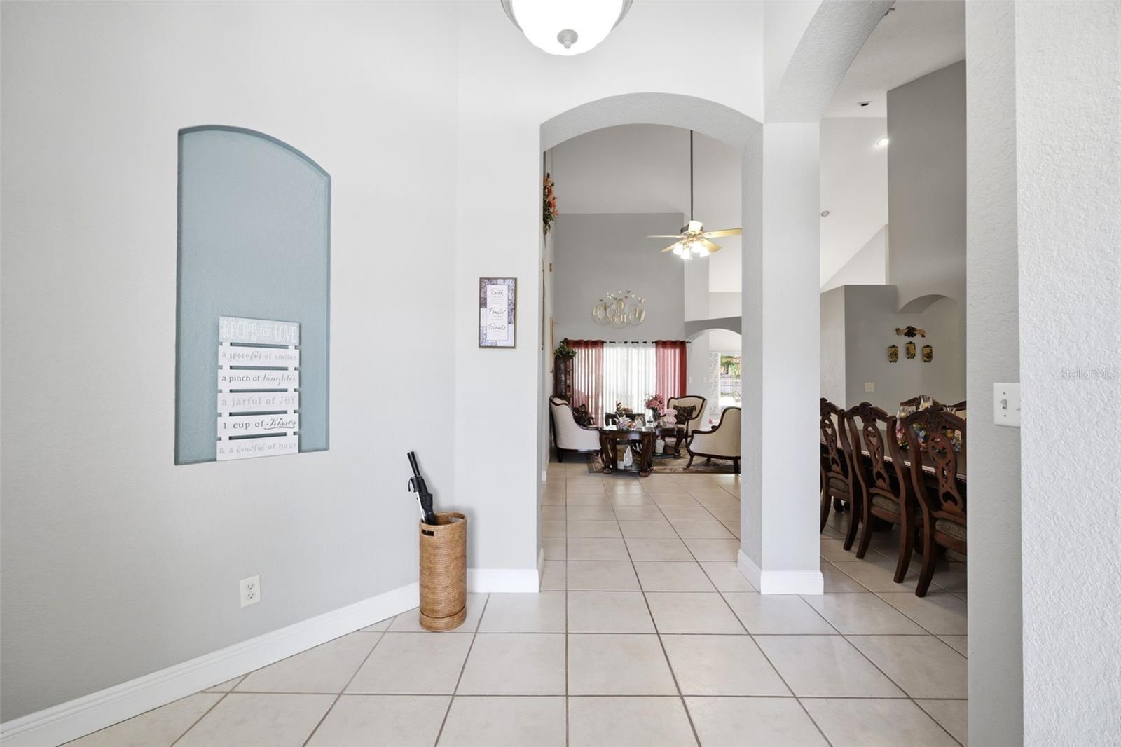 2112 HERITAGE CREST DR — photo 4