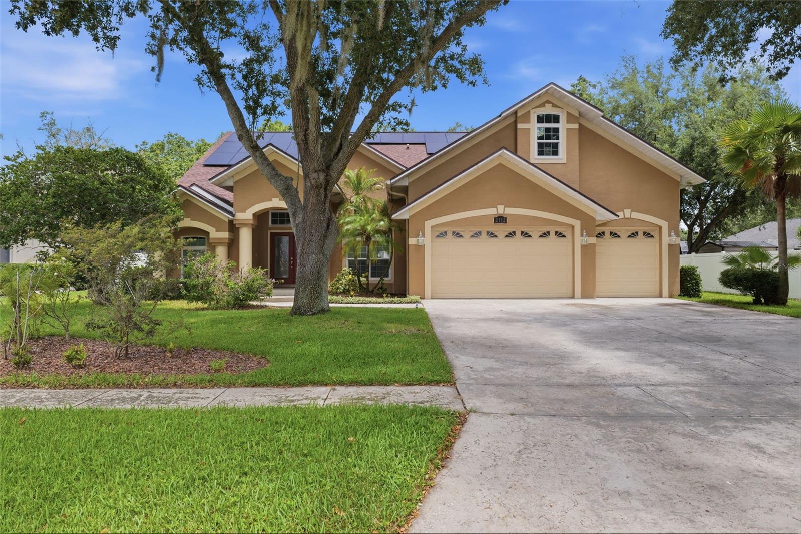 2112 HERITAGE CREST DR — photo 2