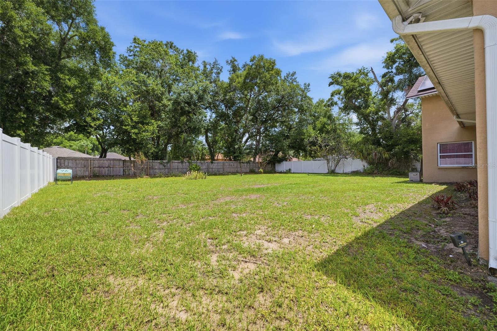 2112 HERITAGE CREST DR — photo 42