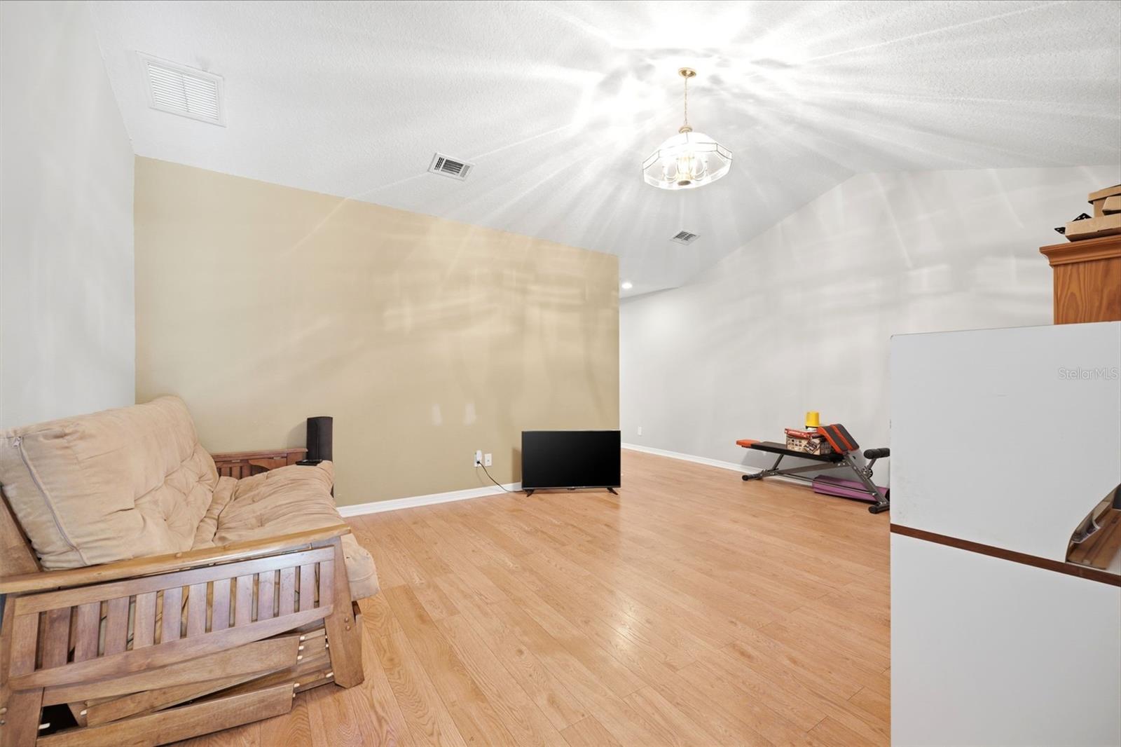 2112 HERITAGE CREST DR — photo 32