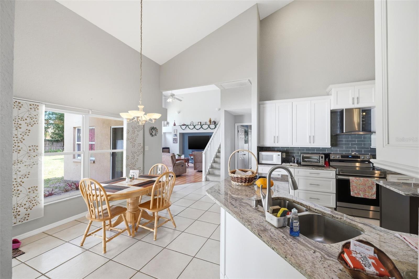 2112 HERITAGE CREST DR — photo 13