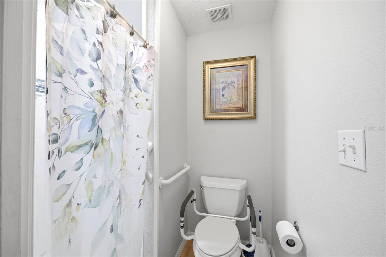 2112 HERITAGE CREST DR — photo 30