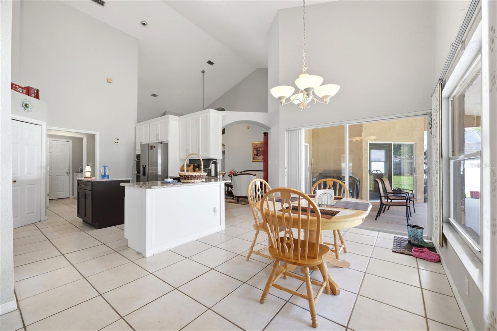 2112 HERITAGE CREST DR — photo 17