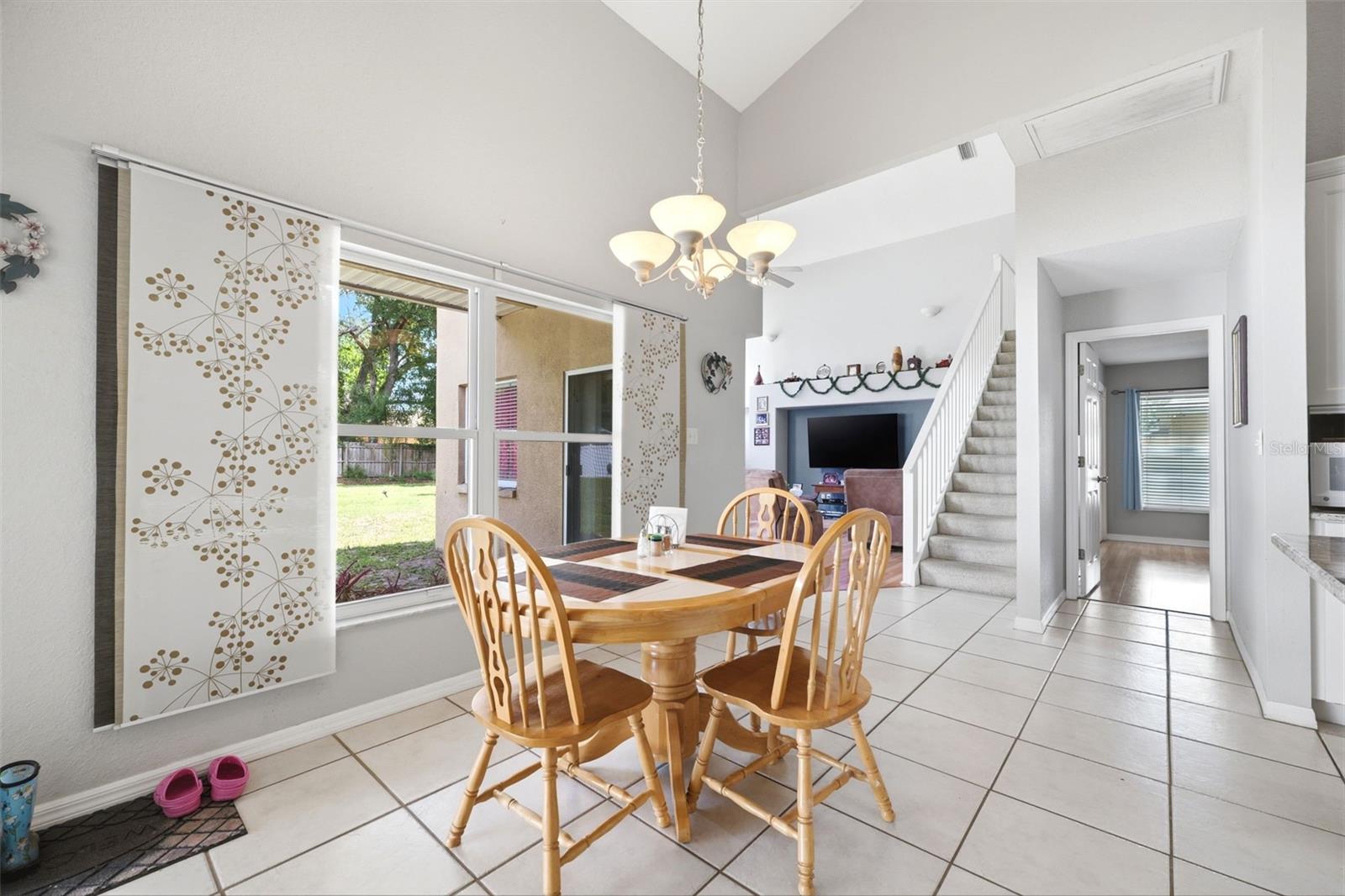2112 HERITAGE CREST DR — photo 16
