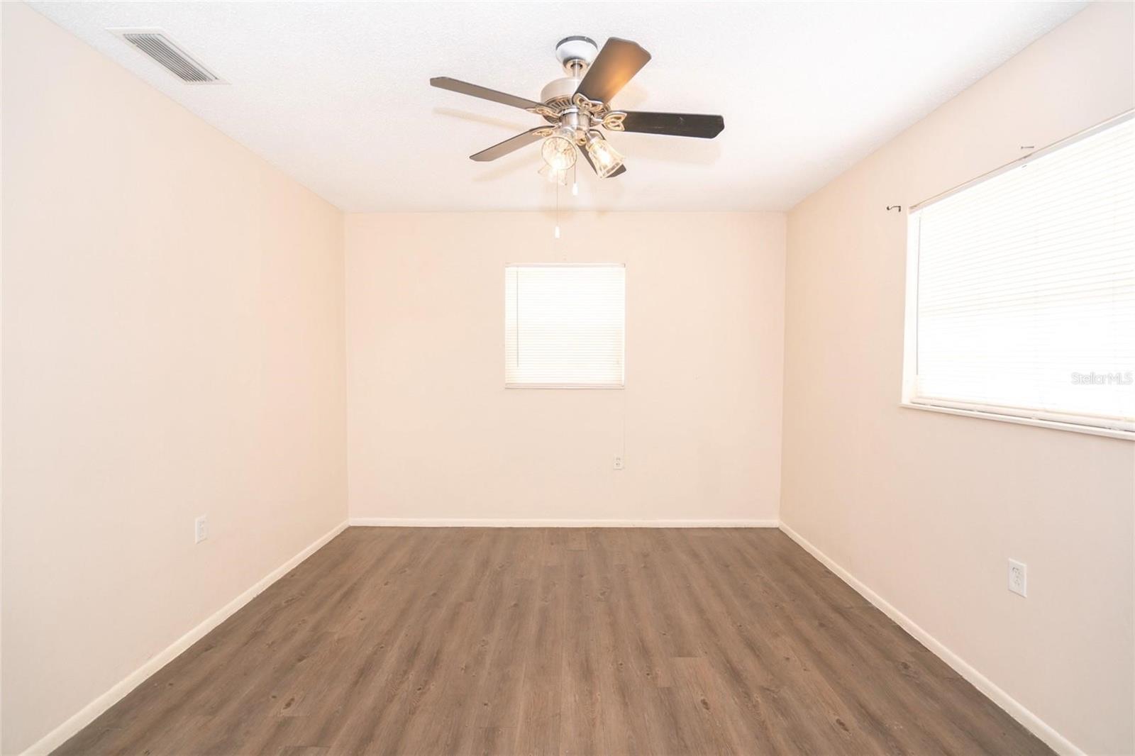 8033 MANVEL DR — photo 27