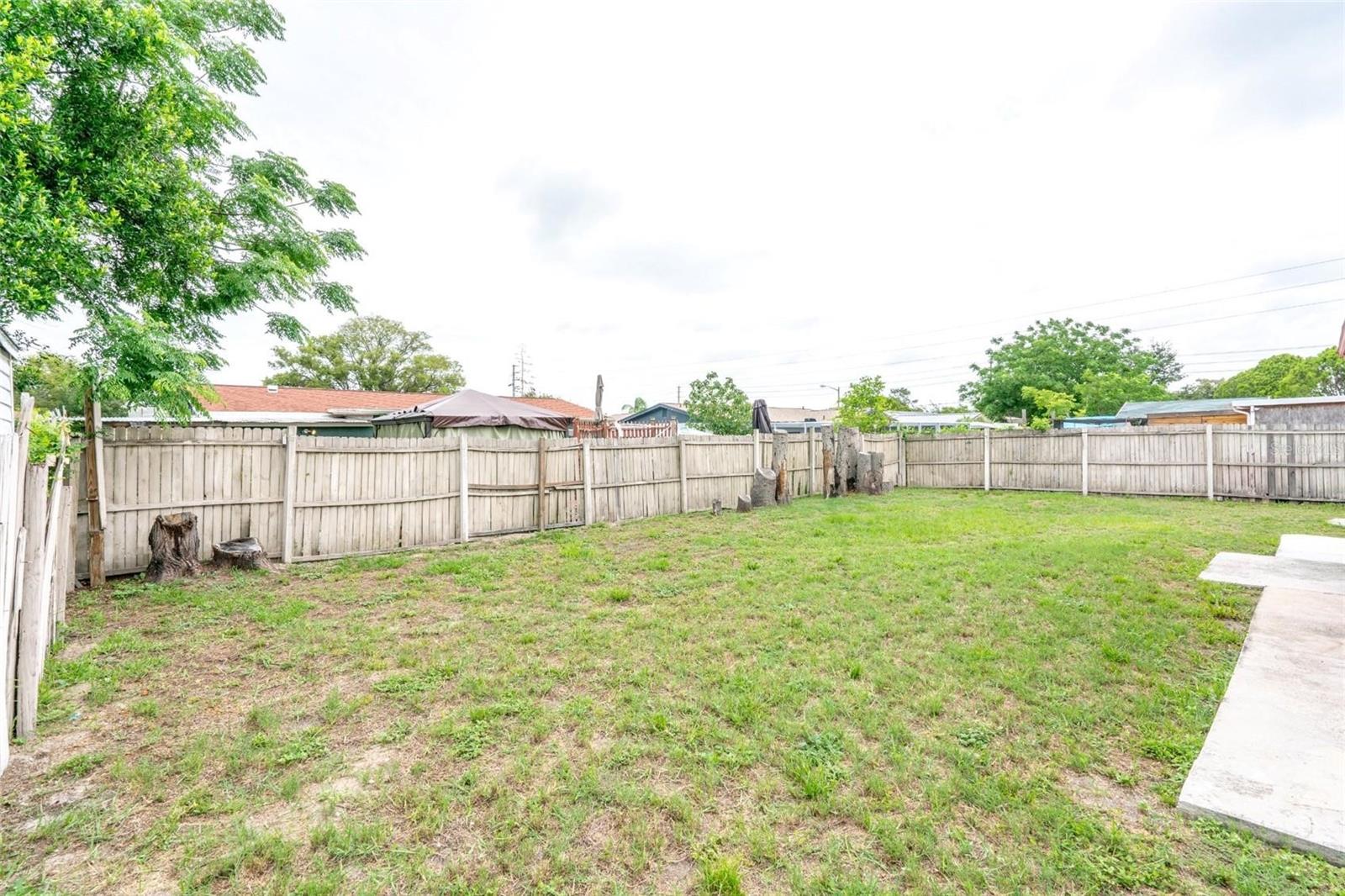 8033 MANVEL DR — photo 25