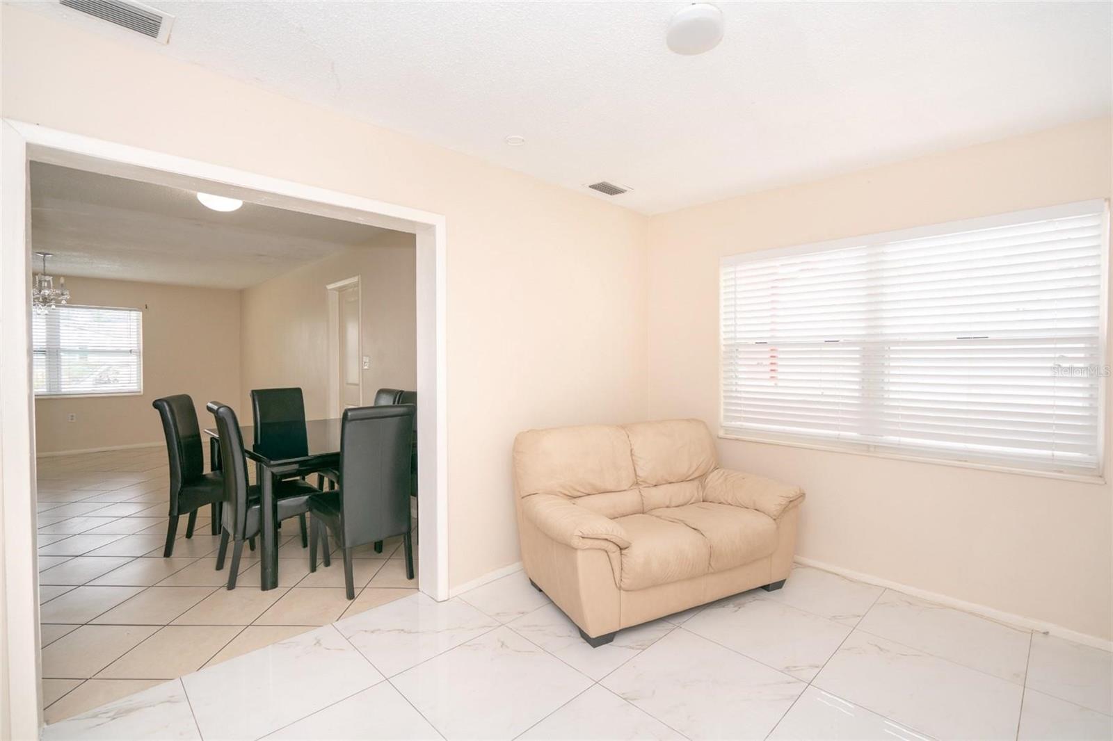 8033 MANVEL DR — photo 12