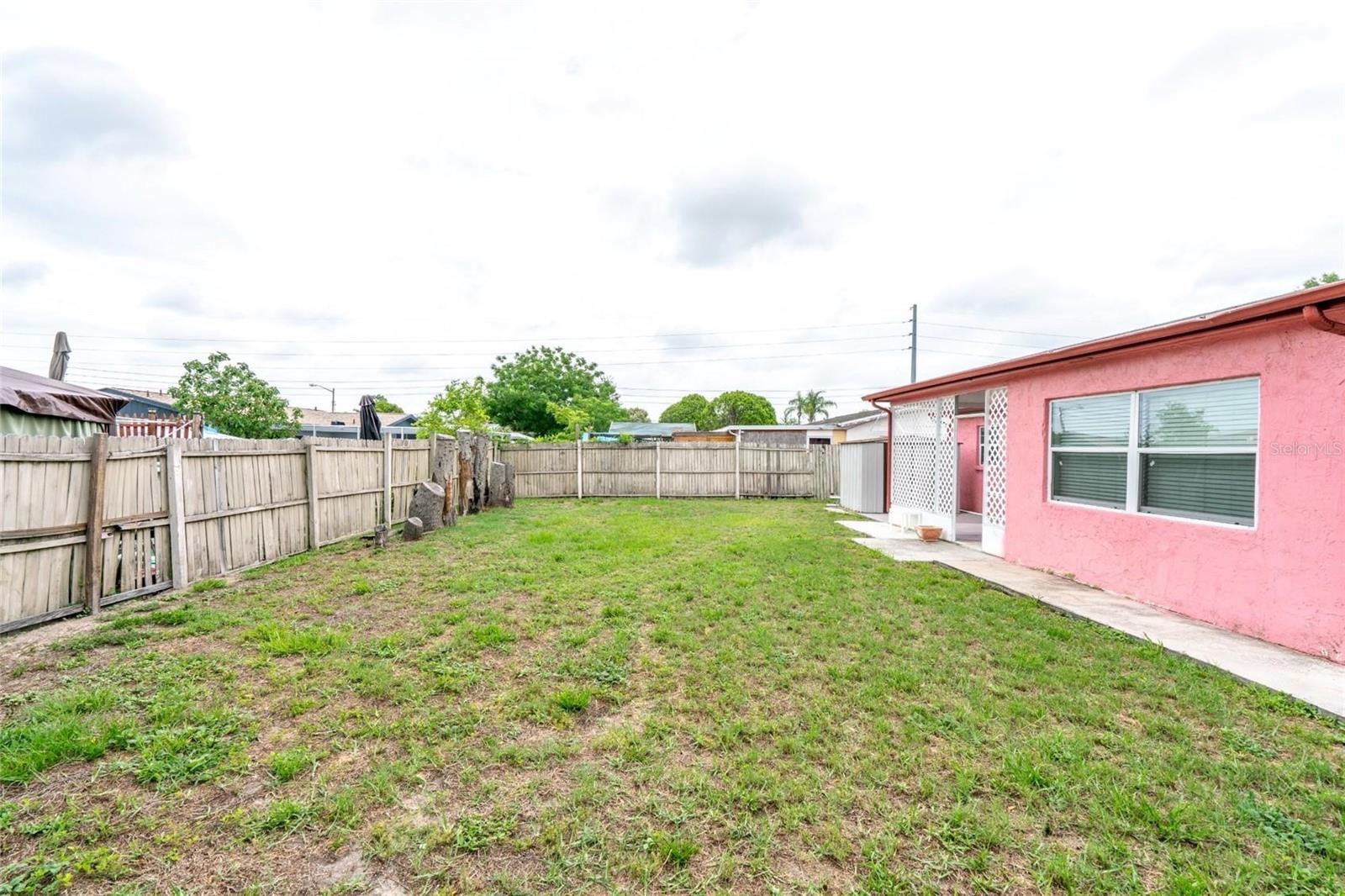 8033 MANVEL DR — photo 22