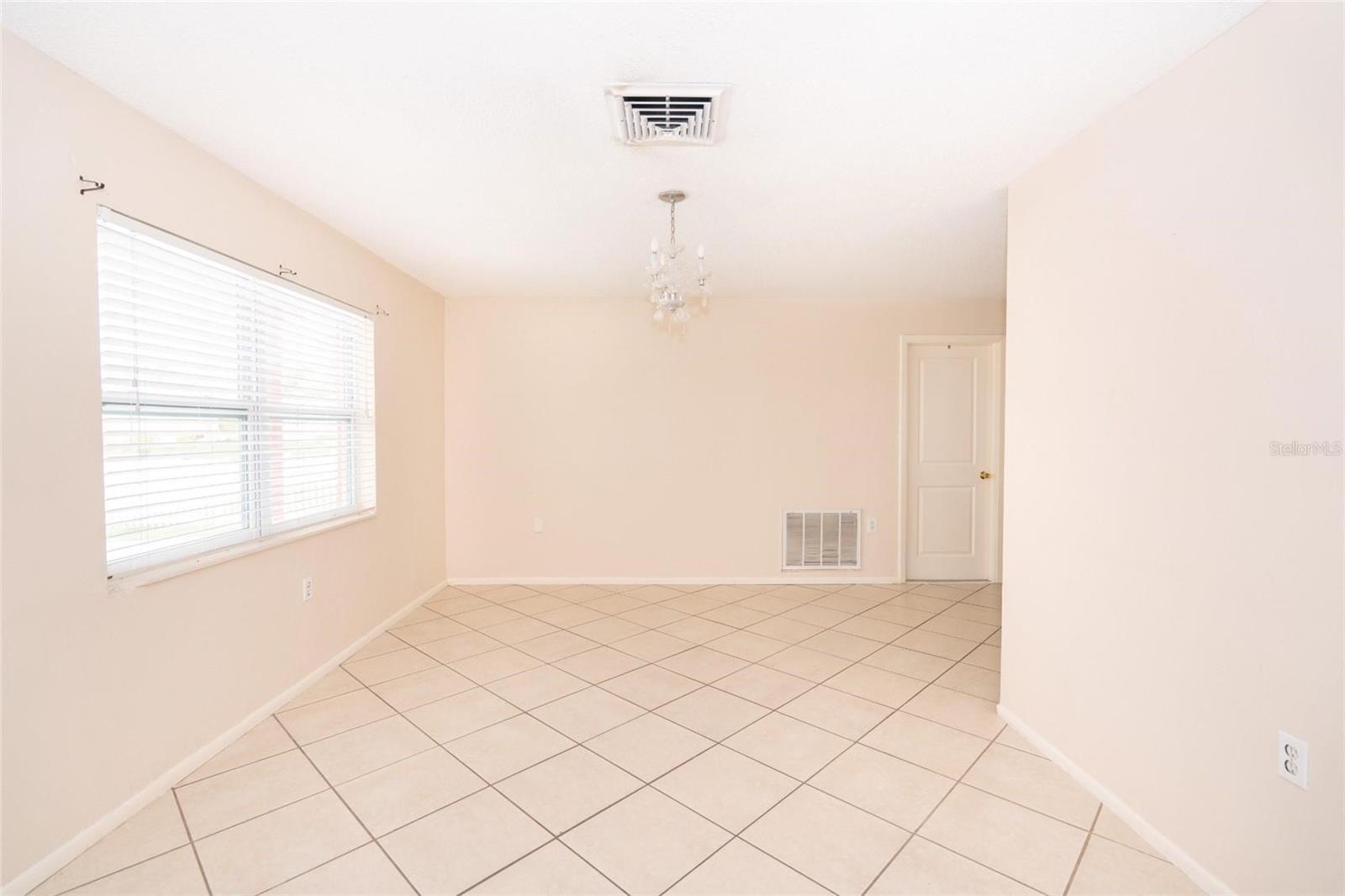 8033 MANVEL DR — photo 5