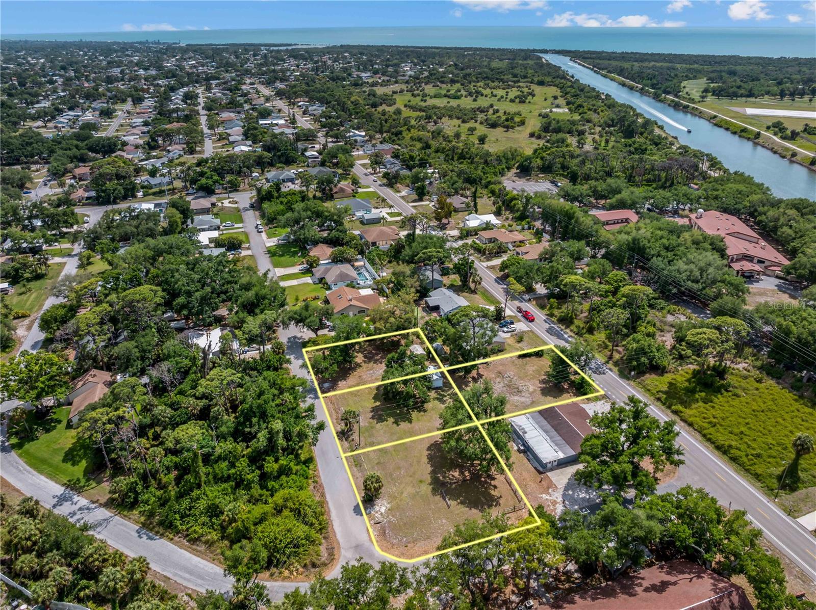 SHAMROCK DR — photo 16
