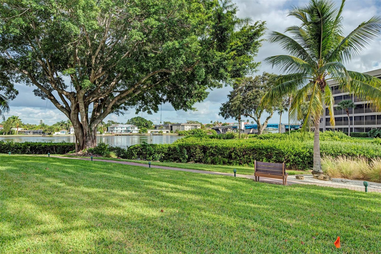 1800 COVE II PL #213 — photo 37