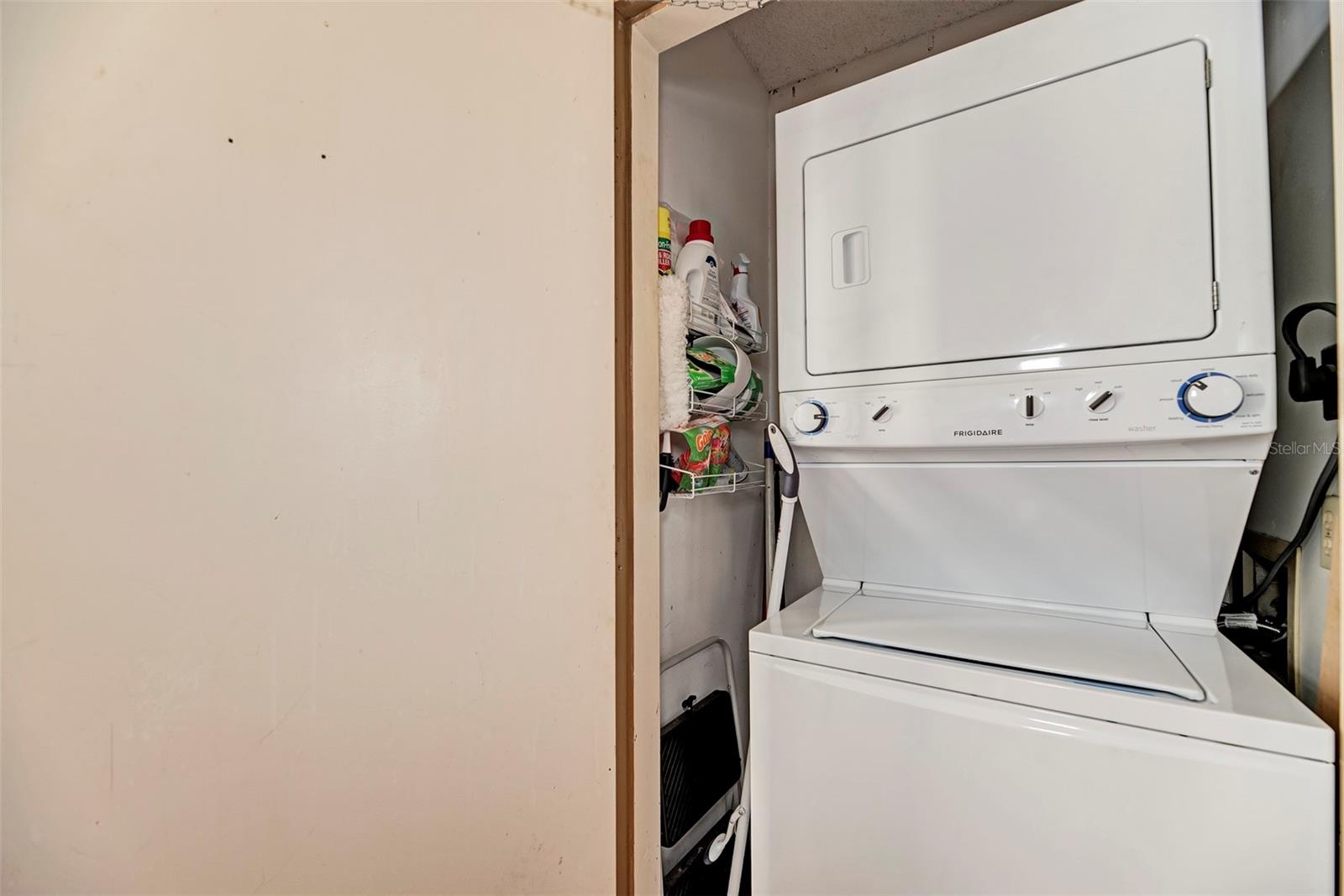 1800 COVE II PL #213 — photo 35
