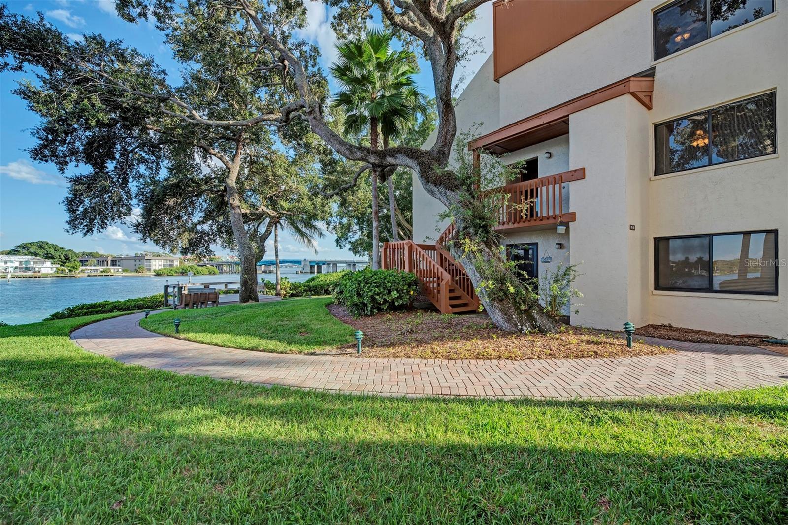 1800 COVE II PL #213 — photo 38