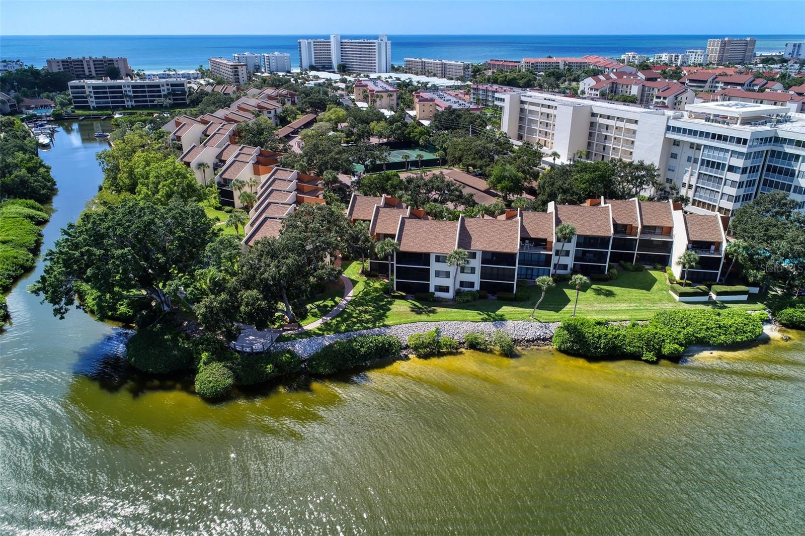 1800 COVE II PL #213 — photo 4