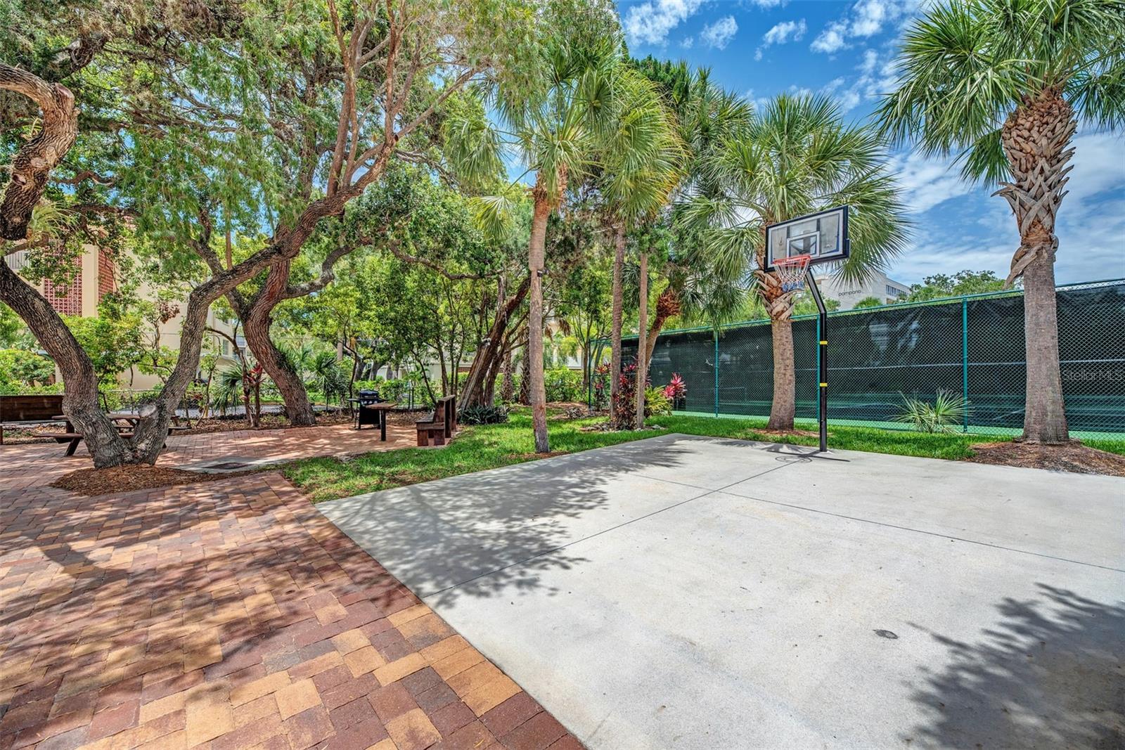 1800 COVE II PL #213 — photo 48