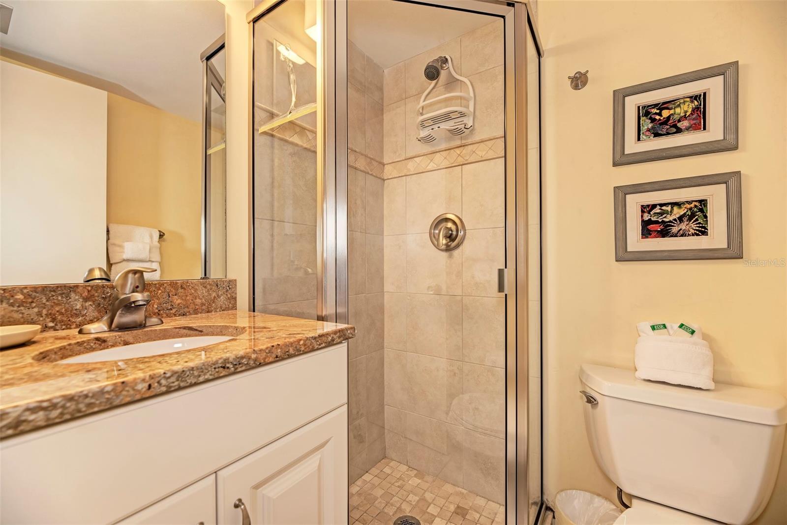 1800 COVE II PL #213 — photo 32