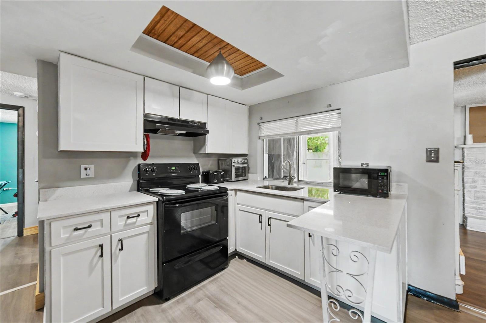3334 COLDWELL DR — photo 9