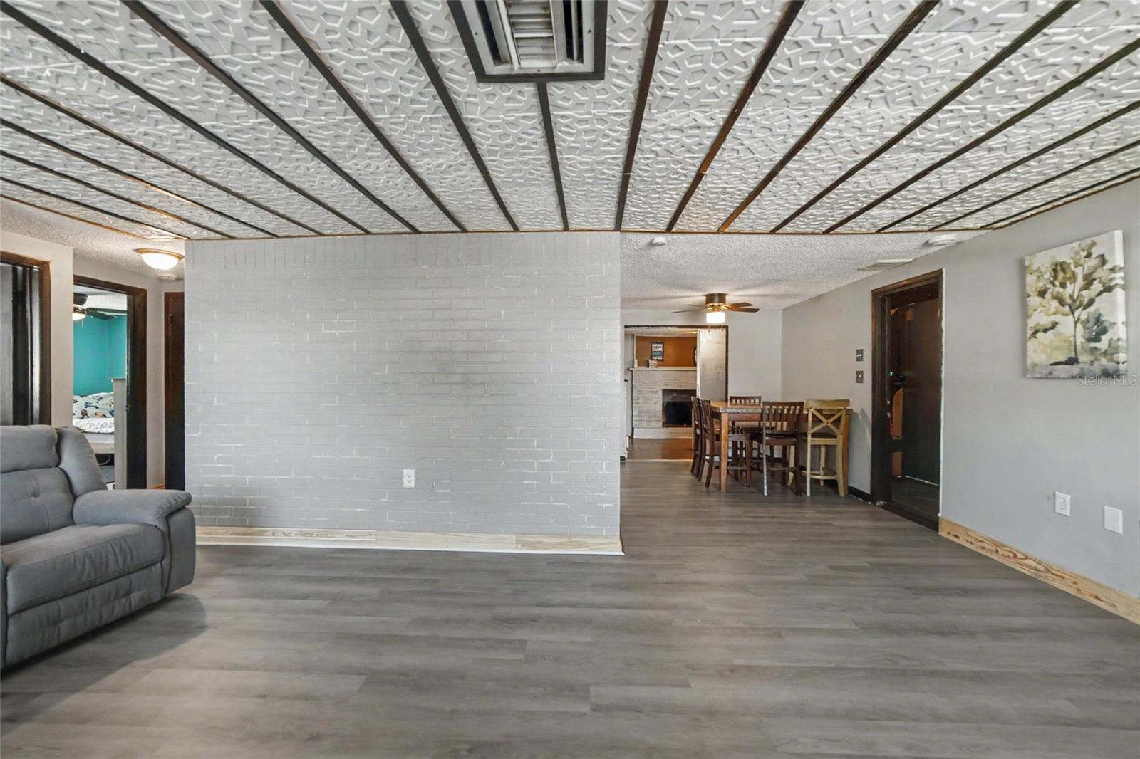 3334 COLDWELL DR — photo 7