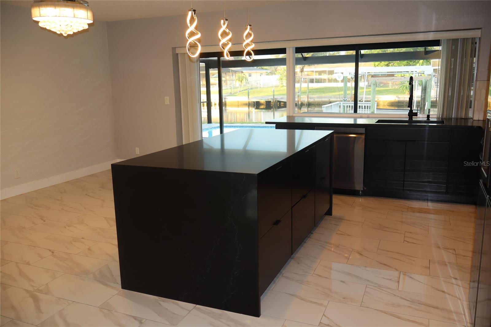 1019 SPINDLE PALM WAY — photo 19
