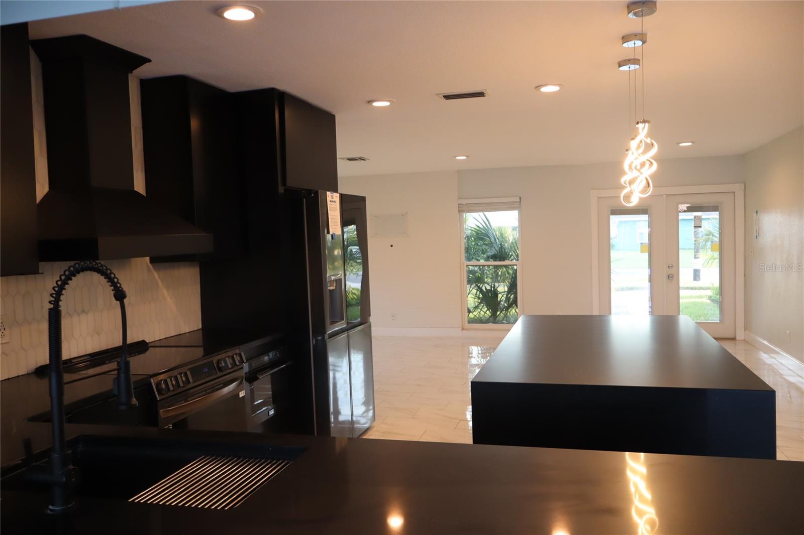 1019 SPINDLE PALM WAY — photo 24