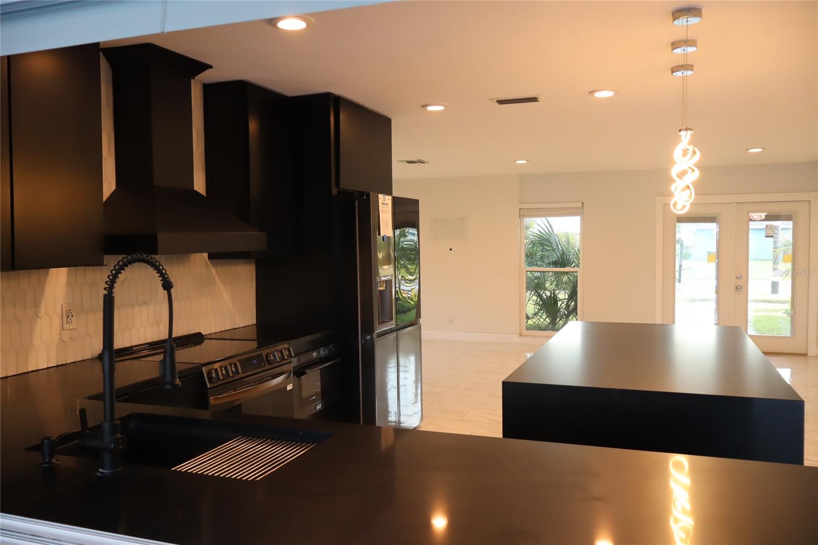 1019 SPINDLE PALM WAY — photo 25