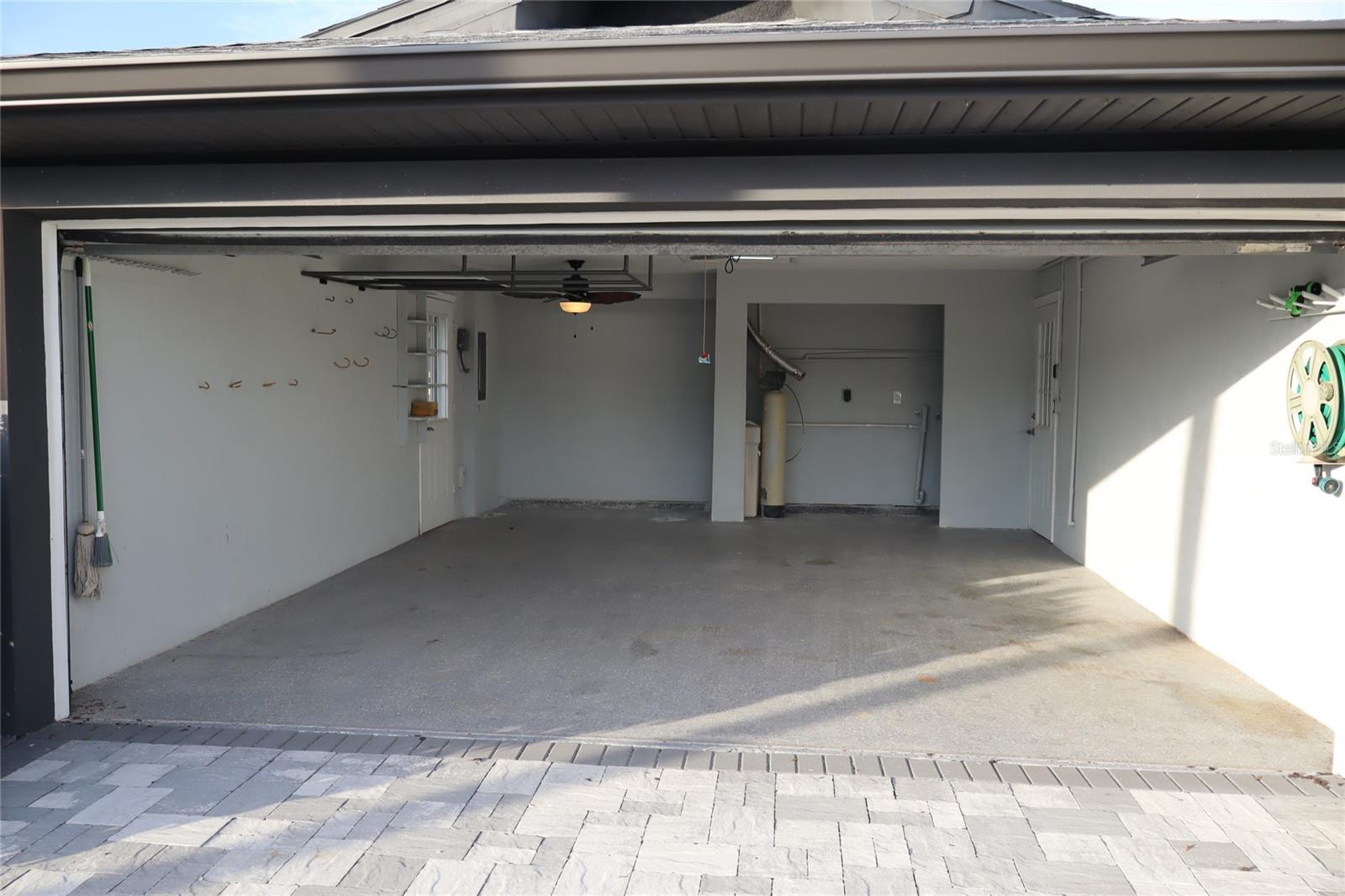 1019 SPINDLE PALM WAY — photo 8