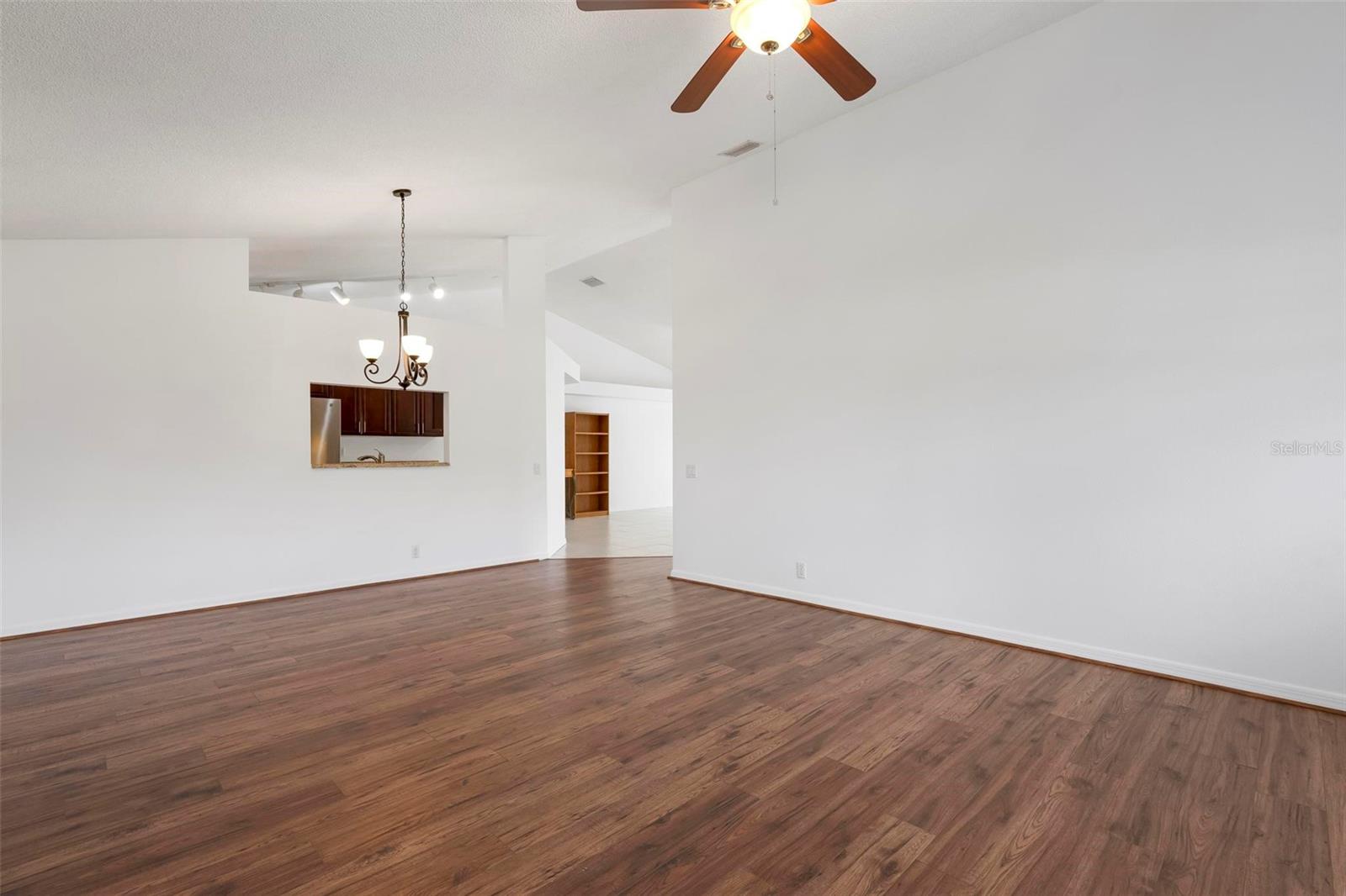 5368 KELLY DR #17 — photo 6