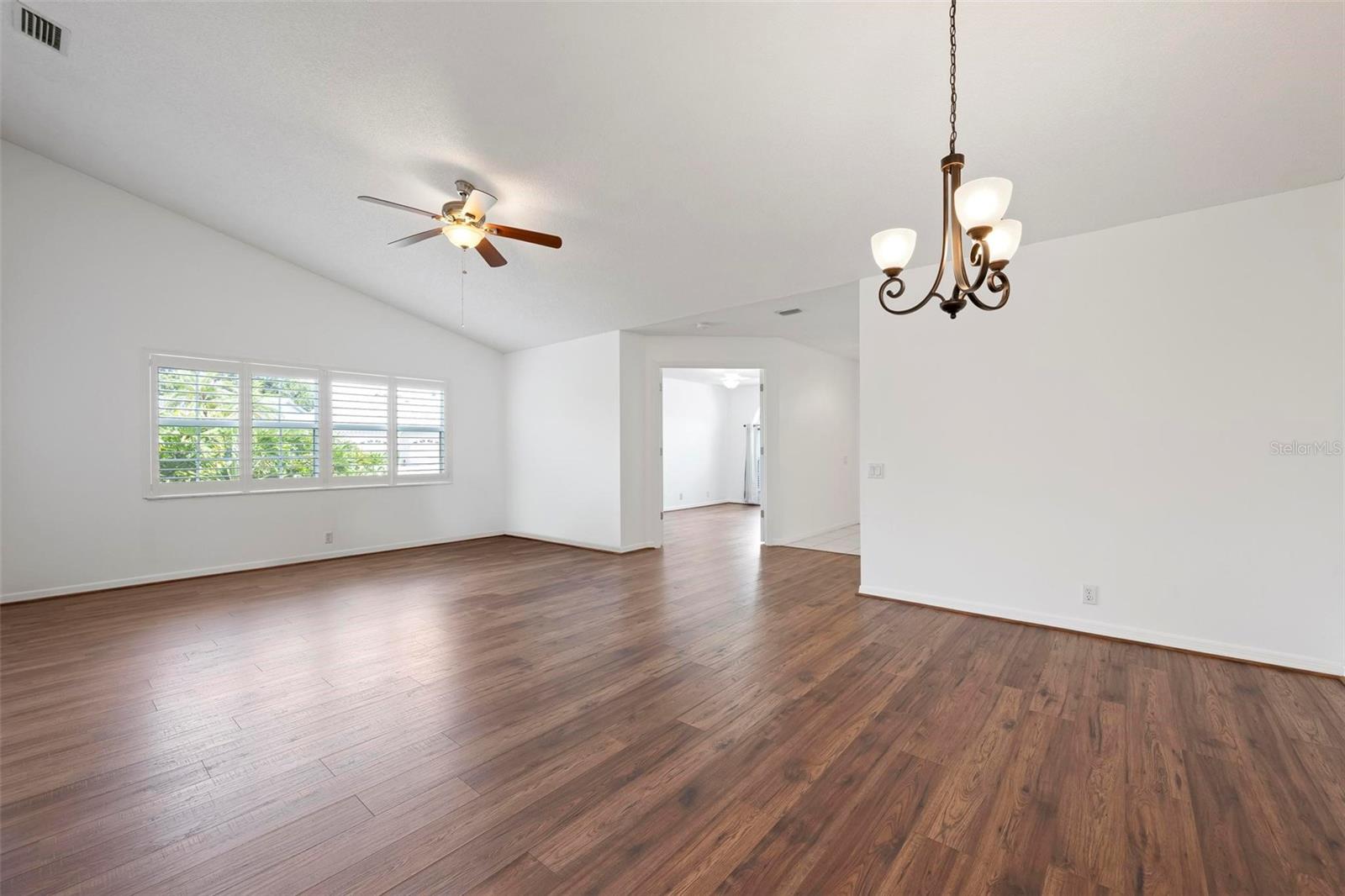 5368 KELLY DR #17 — photo 4