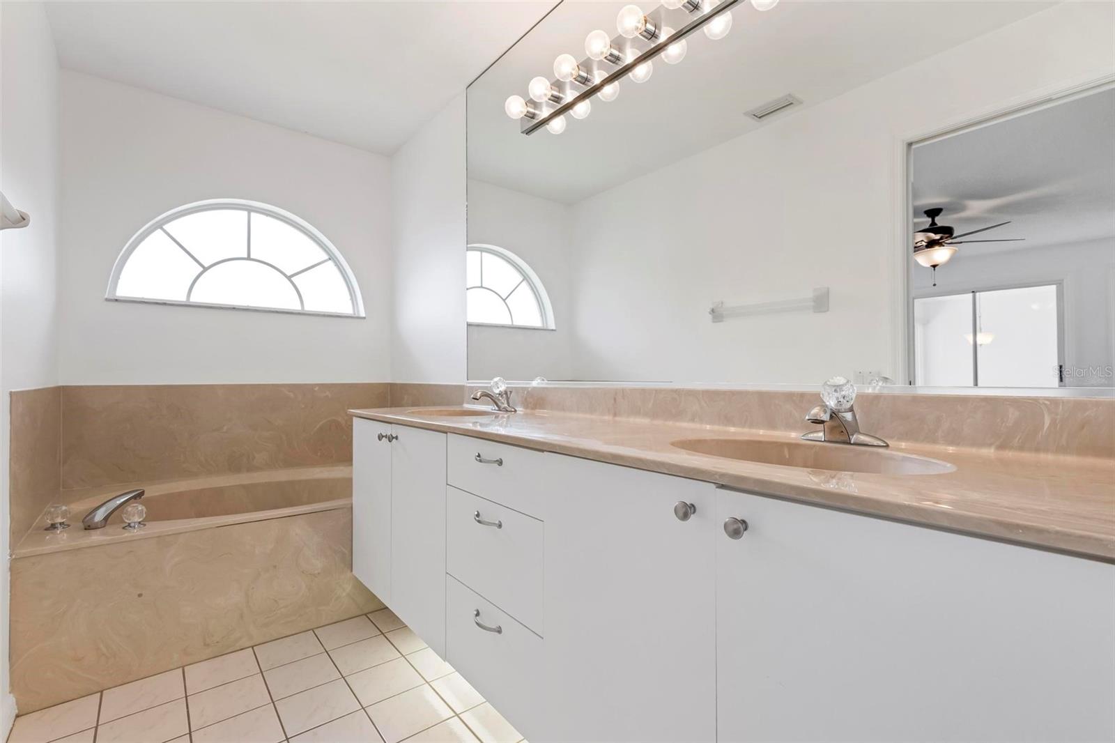 5368 KELLY DR #17 — photo 25
