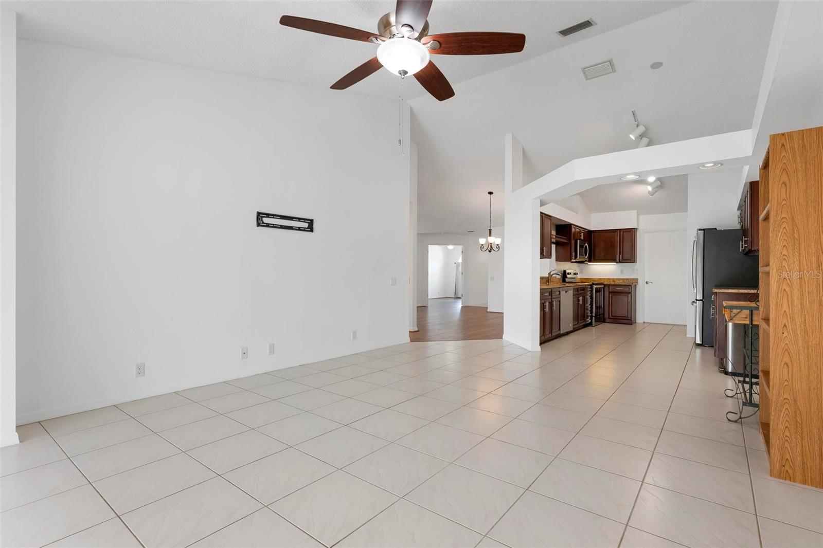 5368 KELLY DR #17 — photo 15